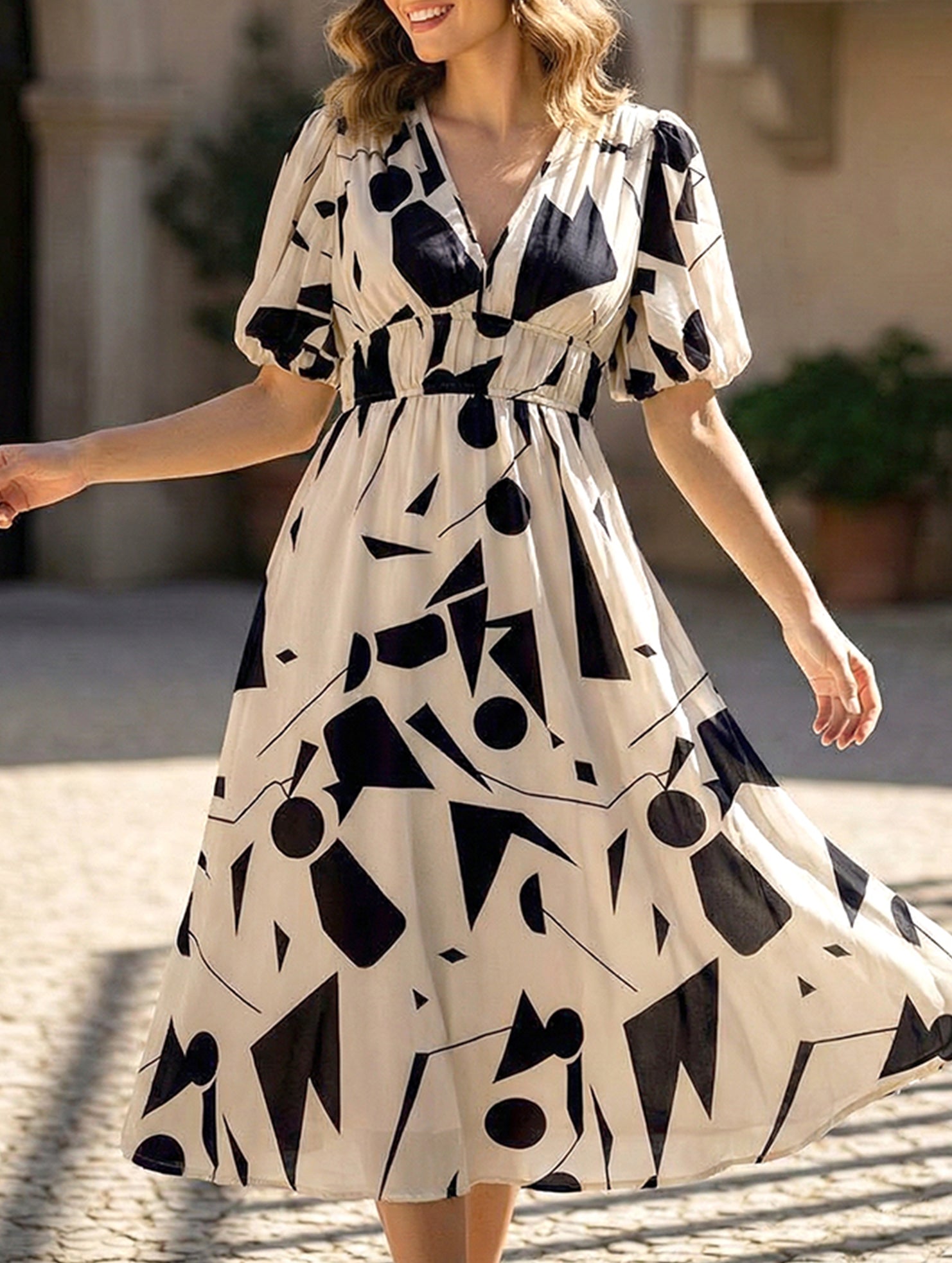 V Neck Waist Fitted Short Sleeve Dress