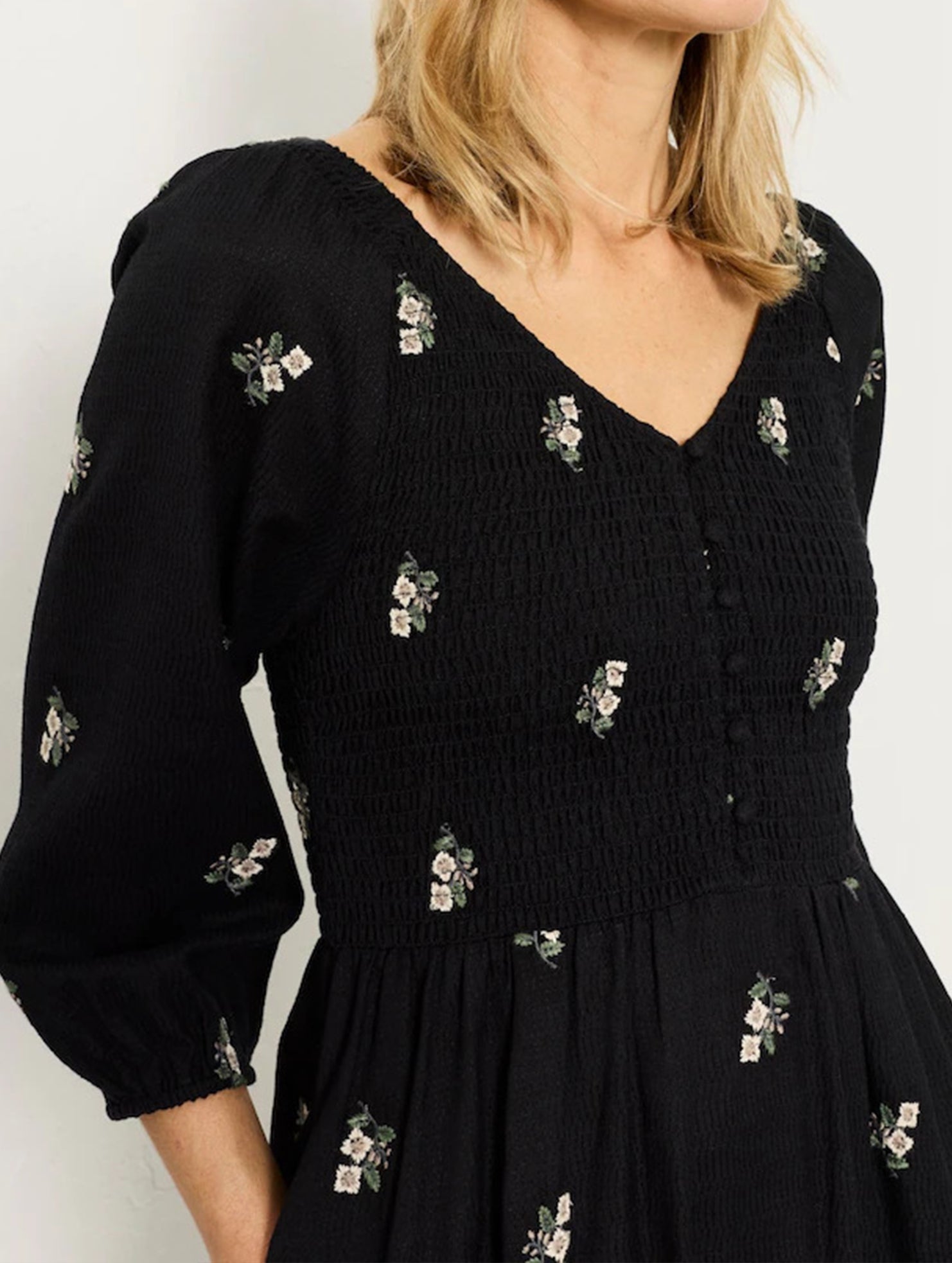 Floral French Style V Neck Midi Dress_CWDMD02235