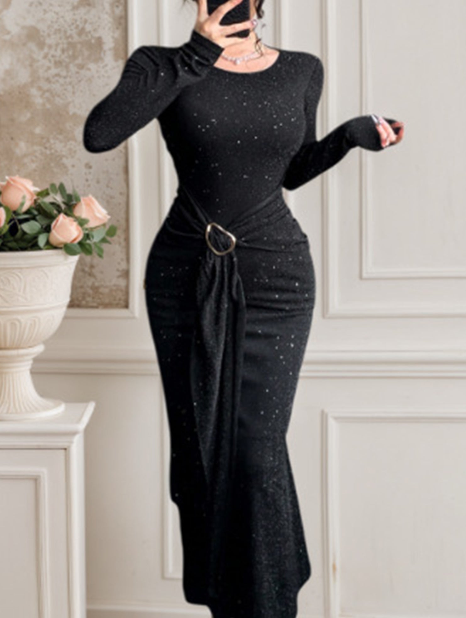 Round neck fitted waist bodycon dress for women_CWDMD02249