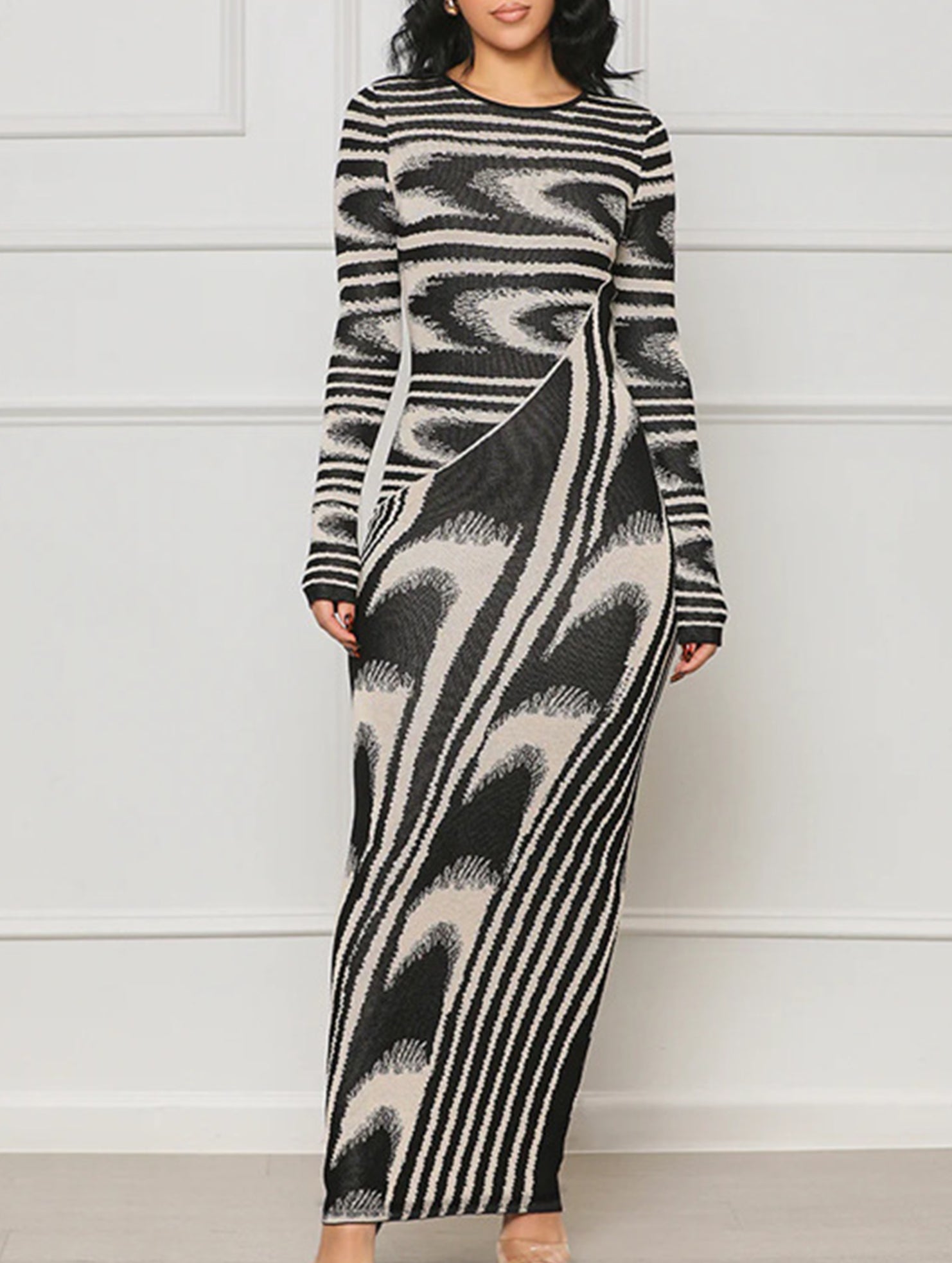 Irregular Print Slim Fit Bodycon Dress_CWDMD02279
