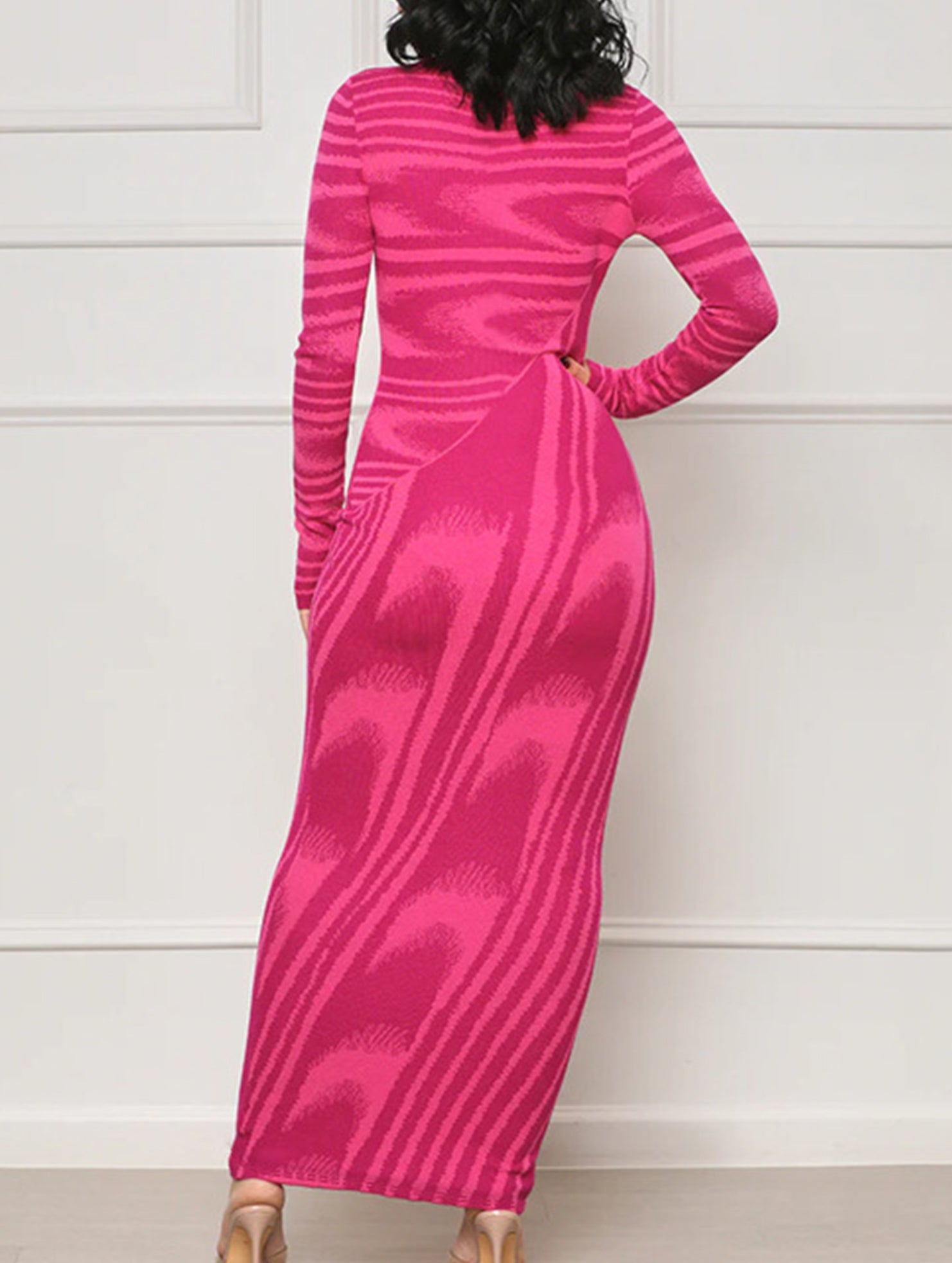 Irregular Print Slim Fit Bodycon Dress_CWDMD02279