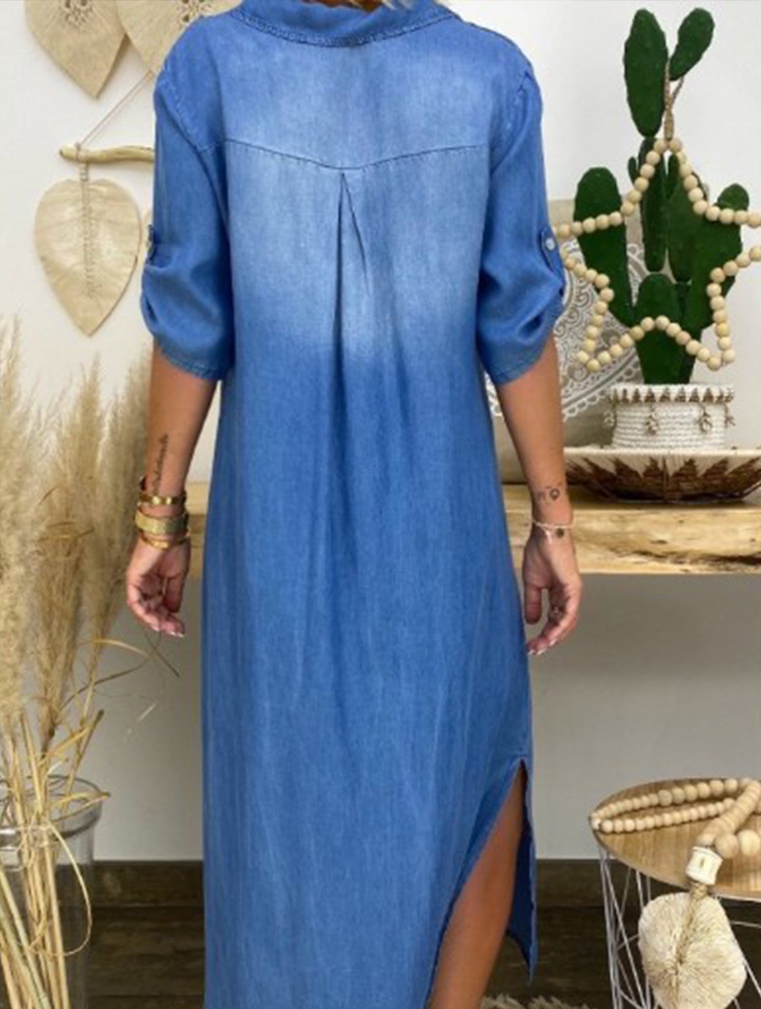 Plus-size loose-fitting washed denim dress for women_CWDMD02340