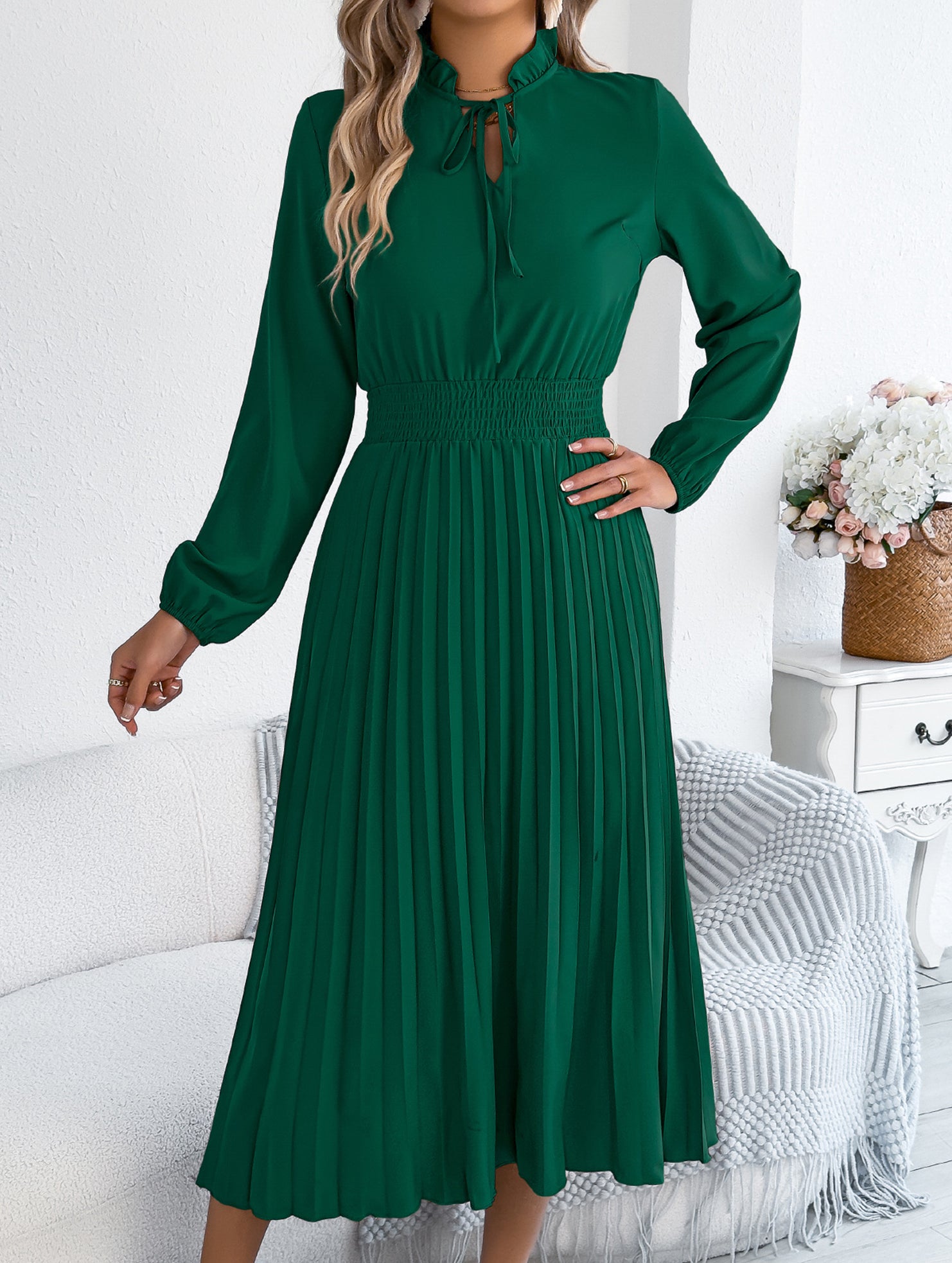 Tie Waist Lantern Sleeve Pleated Dress_CWDMD02372