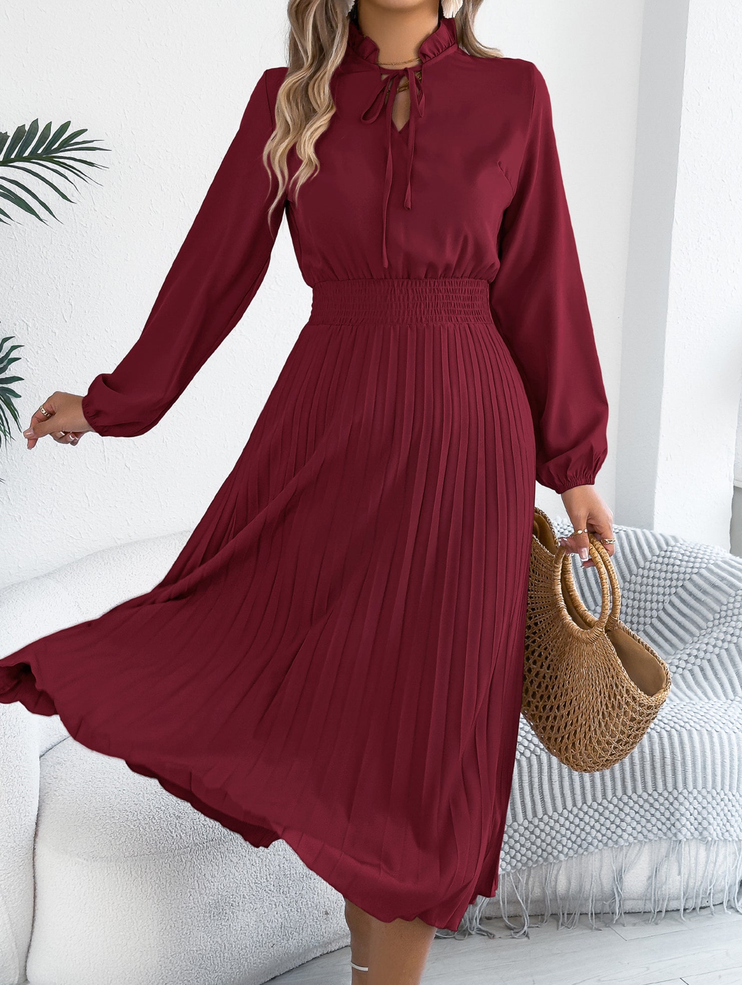 Tie Waist Lantern Sleeve Pleated Dress_CWDMD02372