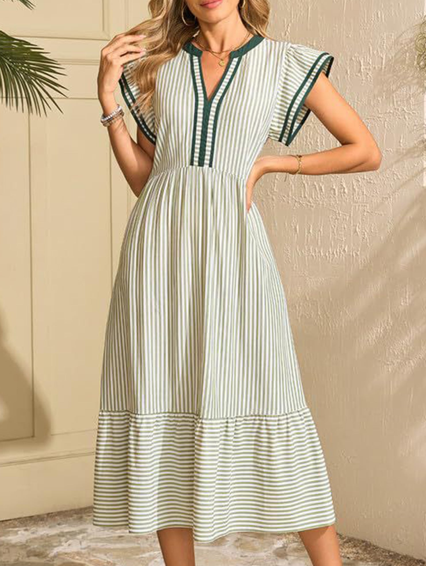 Colorblock Stripe Flutter Sleeve Dress_CWDMD02891