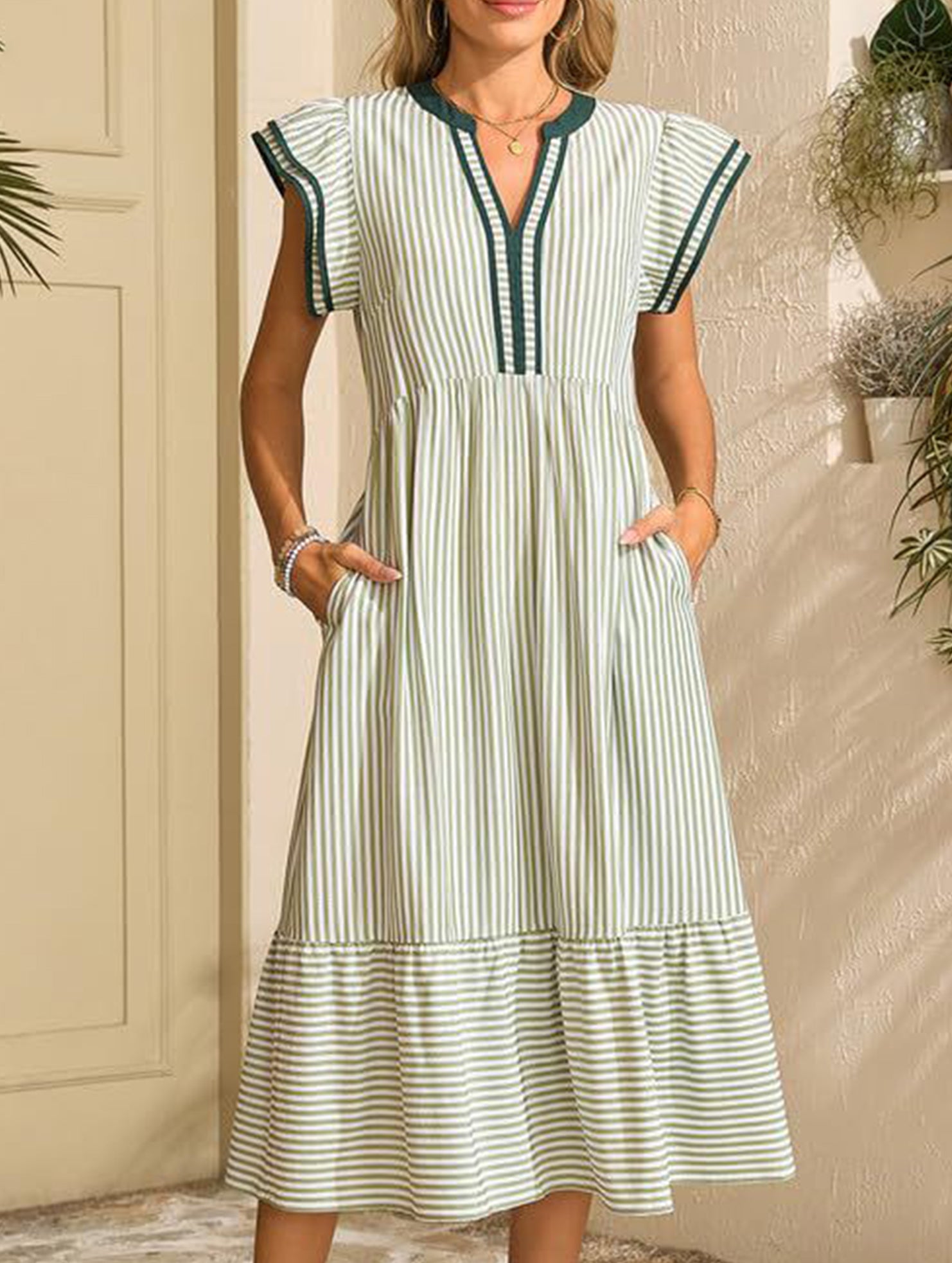 Colorblock Stripe Flutter Sleeve Dress_CWDMD02891