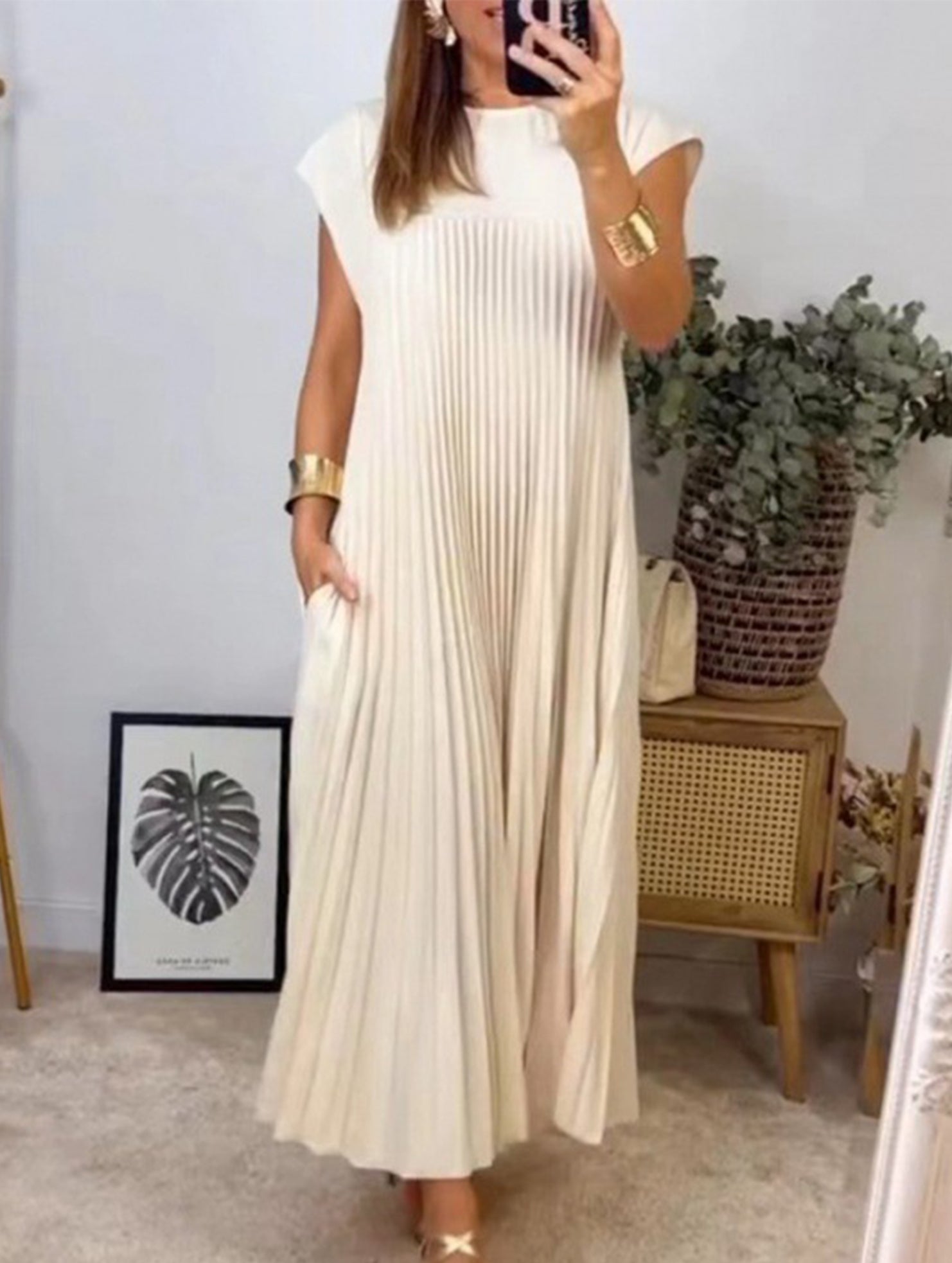 Elegant fashion round neck sleeveless pleated long dress-CWDMD2182