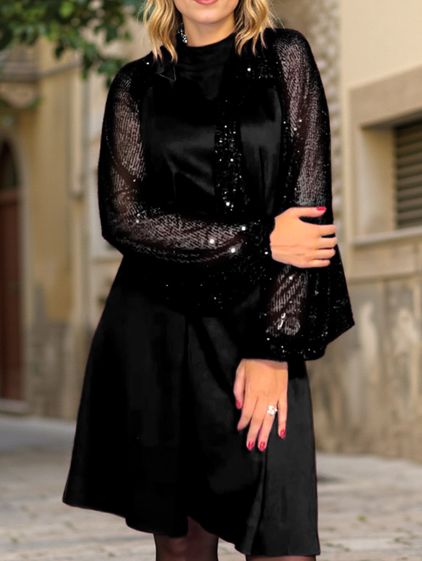 Sweet long-sleeved round-neck sequined skirt