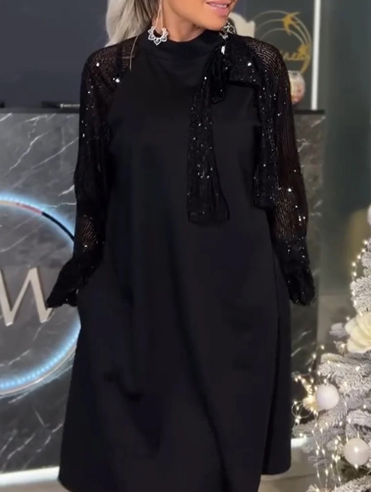 Sweet long-sleeved round-neck sequined skirt