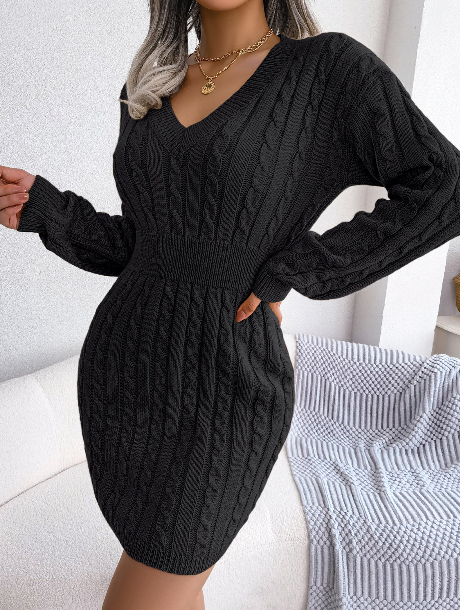 Fashionable waist-hugging cable-knitted hip dress