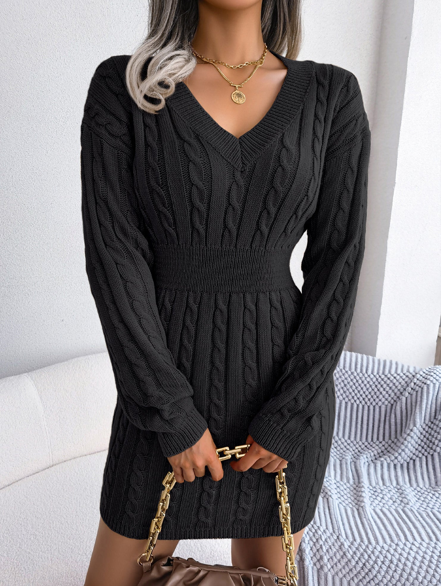 Fashionable waist-hugging cable-knitted hip dress