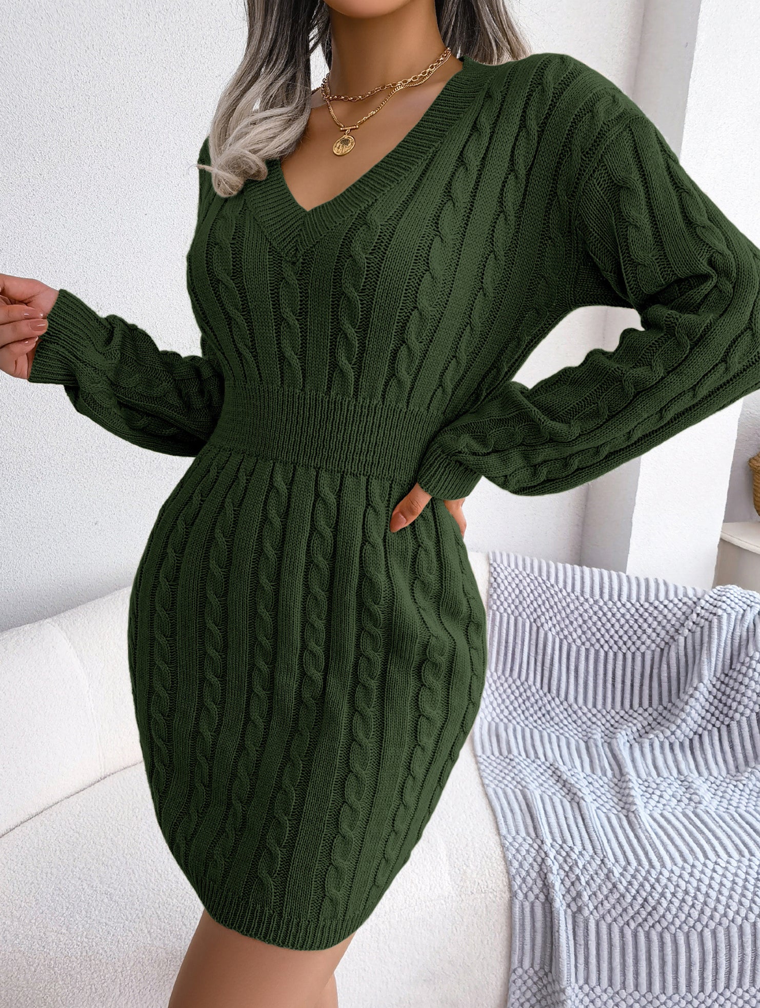 Fashionable waist-hugging cable-knitted hip dress