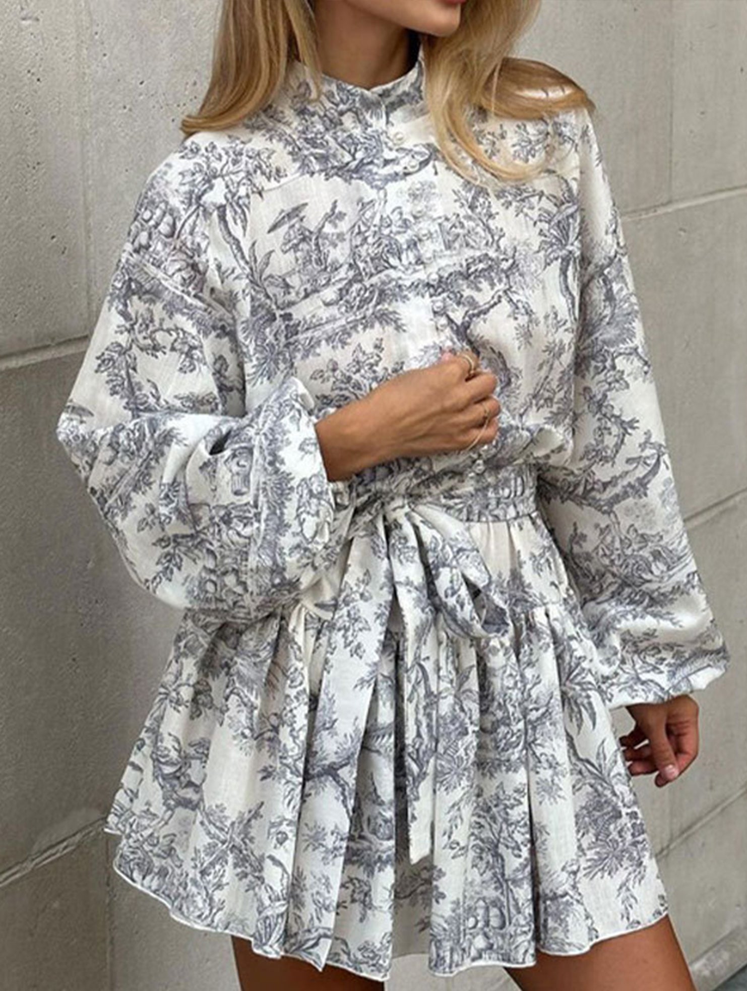 Retro lace-up print dress