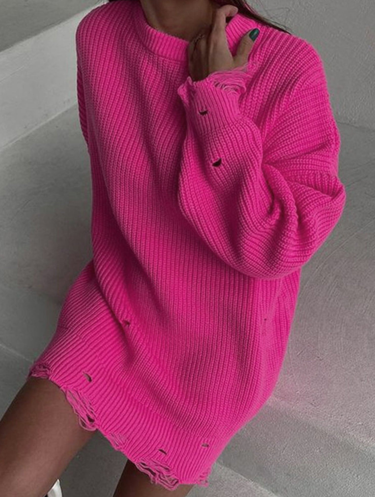 Round neck and ripped hem loose knit sweater