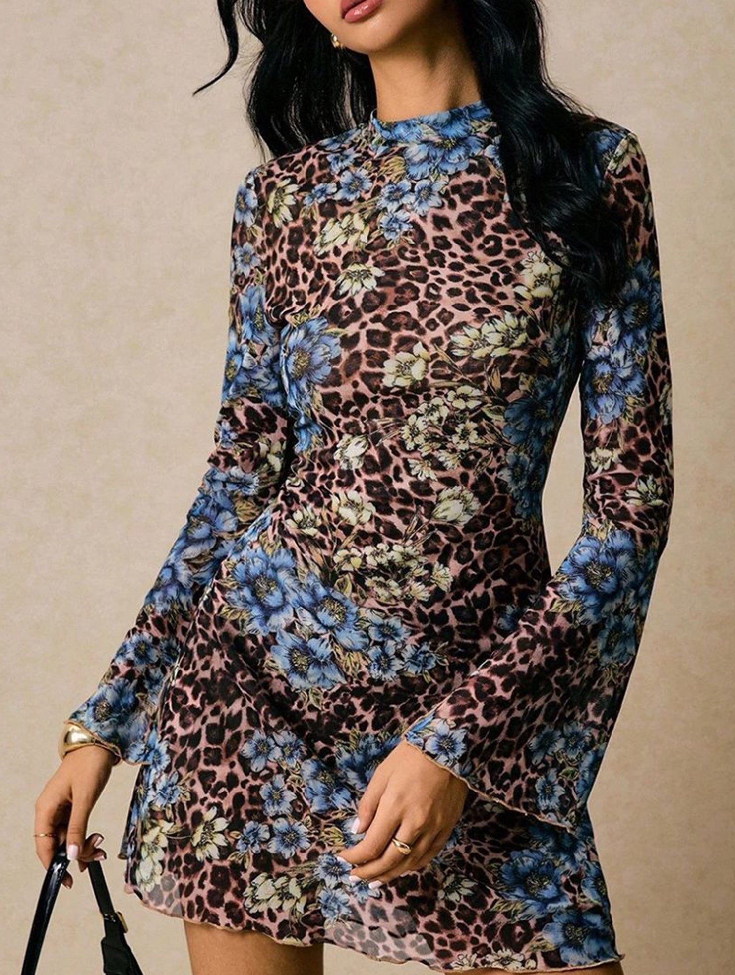 Double-layer round neck mesh slit flared long sleeves