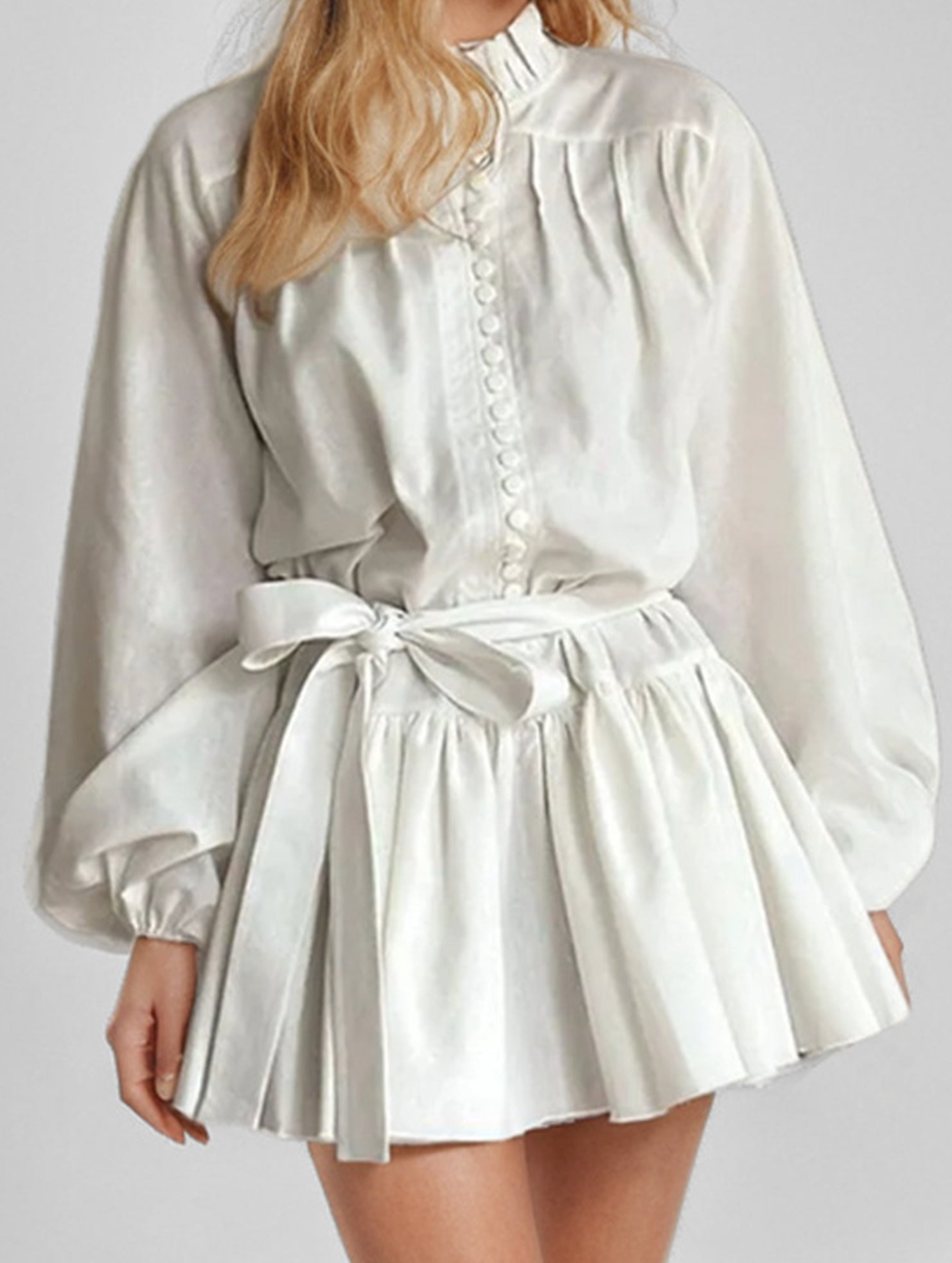 Fashionable long-sleeved tie-print dress