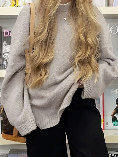Fashionable loose-fitting pullover knit sweater