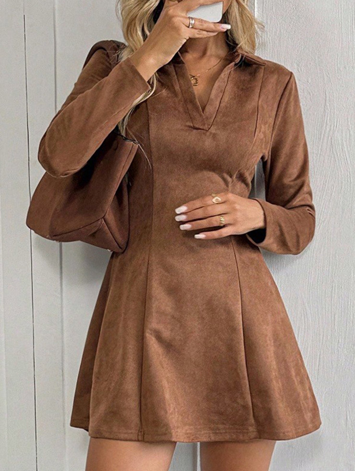 Solid color fitted waist long sleeve lapel dress