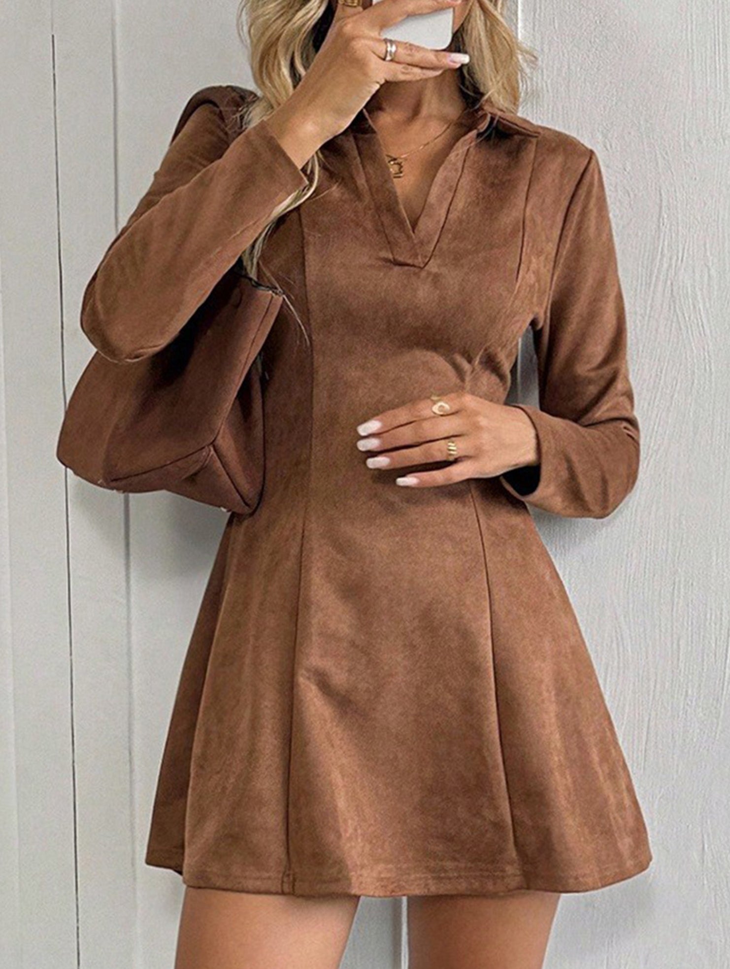 Solid color fitted waist long sleeve lapel dress