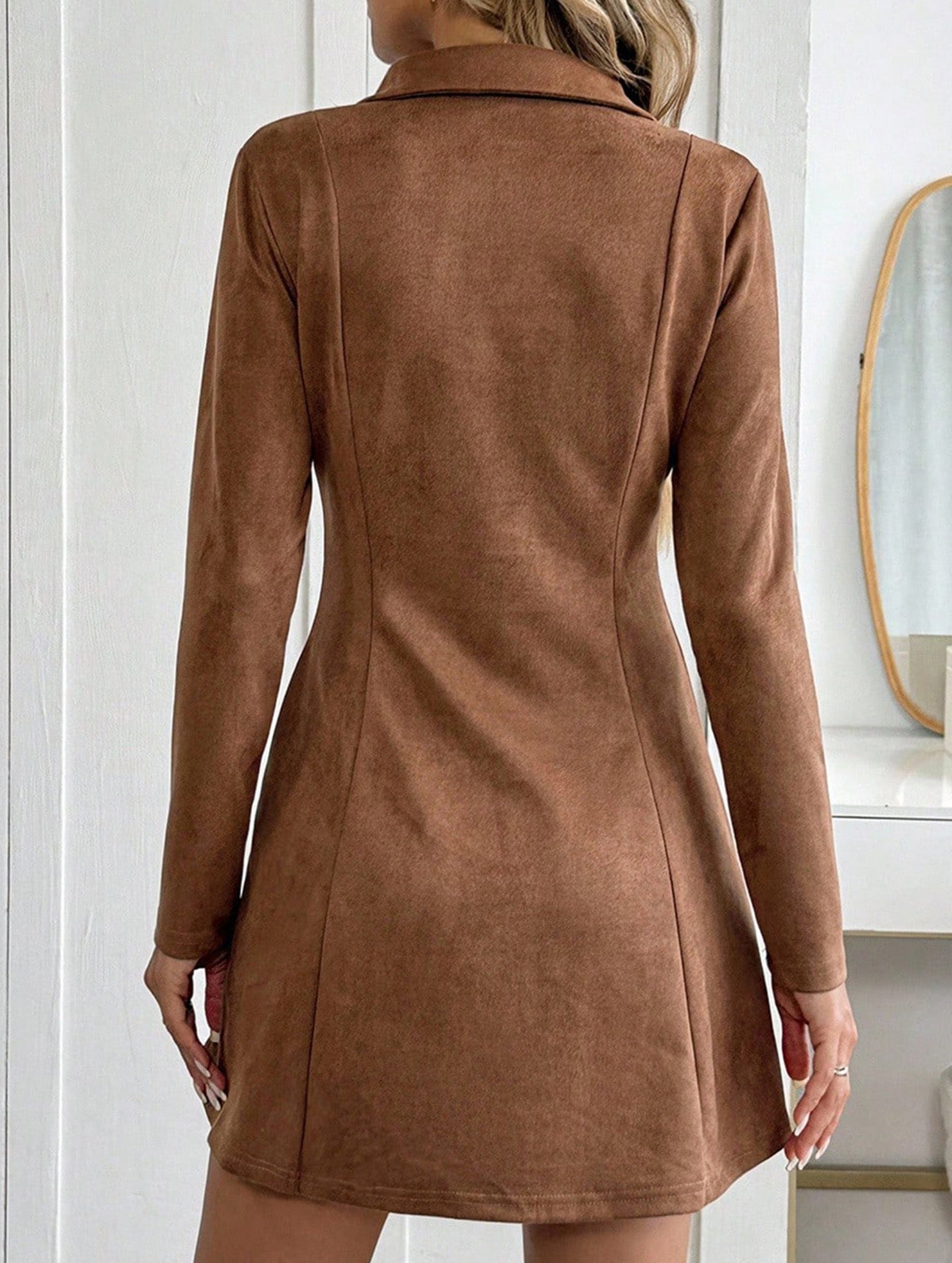 Solid color fitted waist long sleeve lapel dress