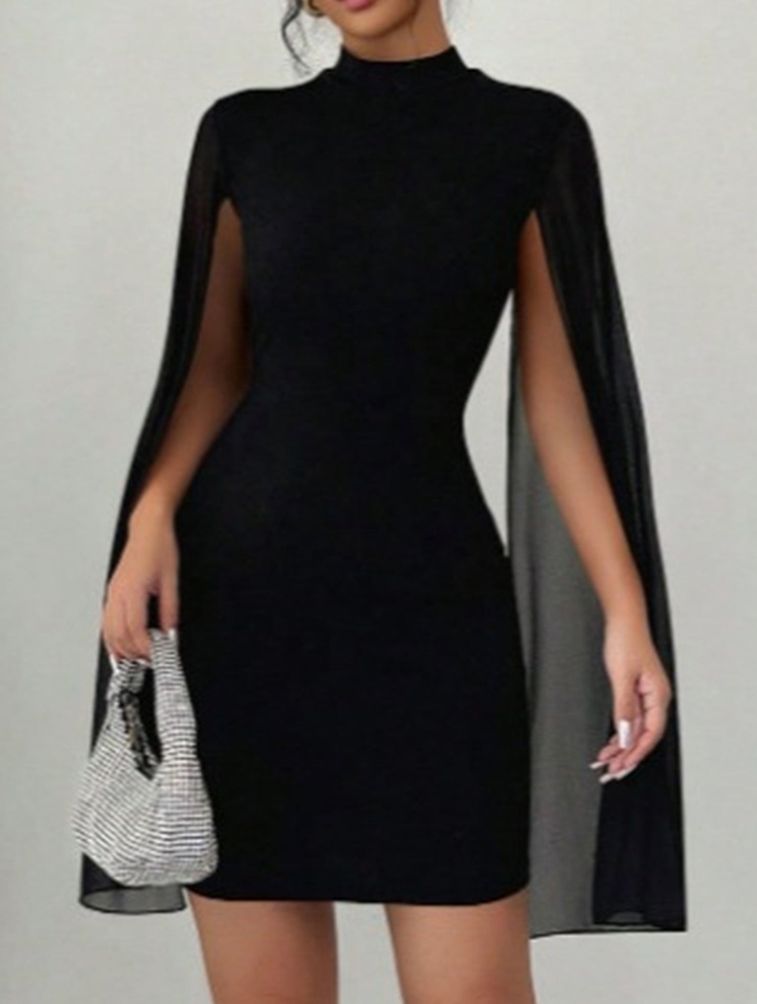 Slim-fit long-sleeved bodycon dress