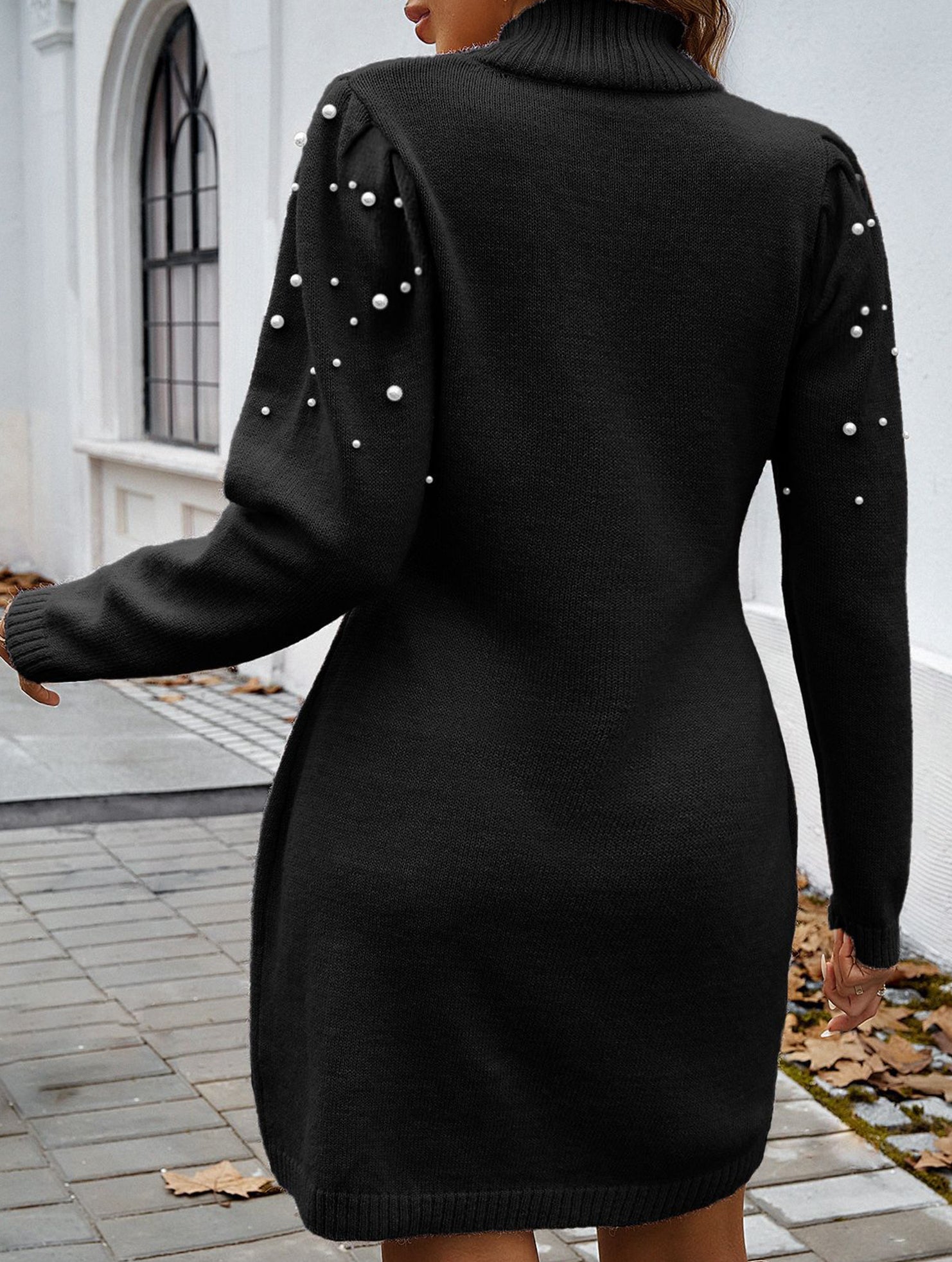 Solid color long-sleeved sweater dress