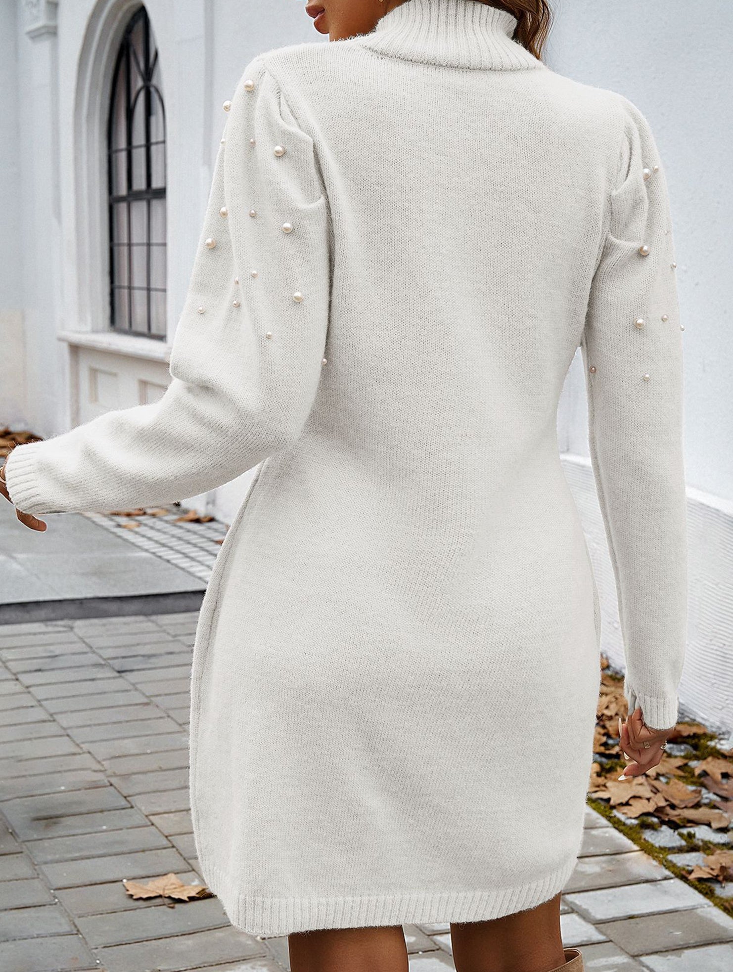 Solid color long-sleeved sweater dress