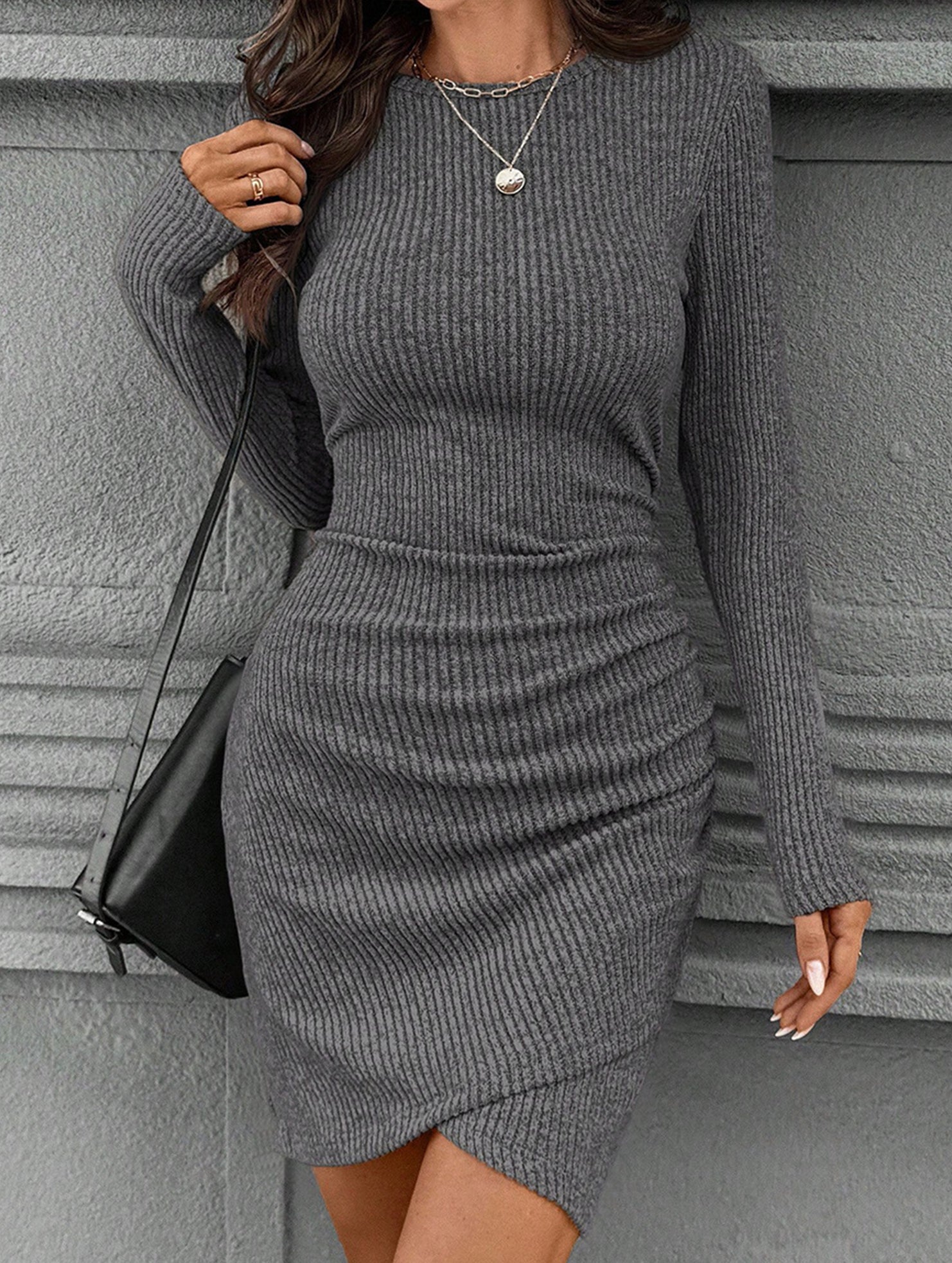 Fashionable knitted slim-fit long-sleeved dress