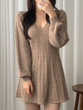 Retro cable knit V-neck fitted dress