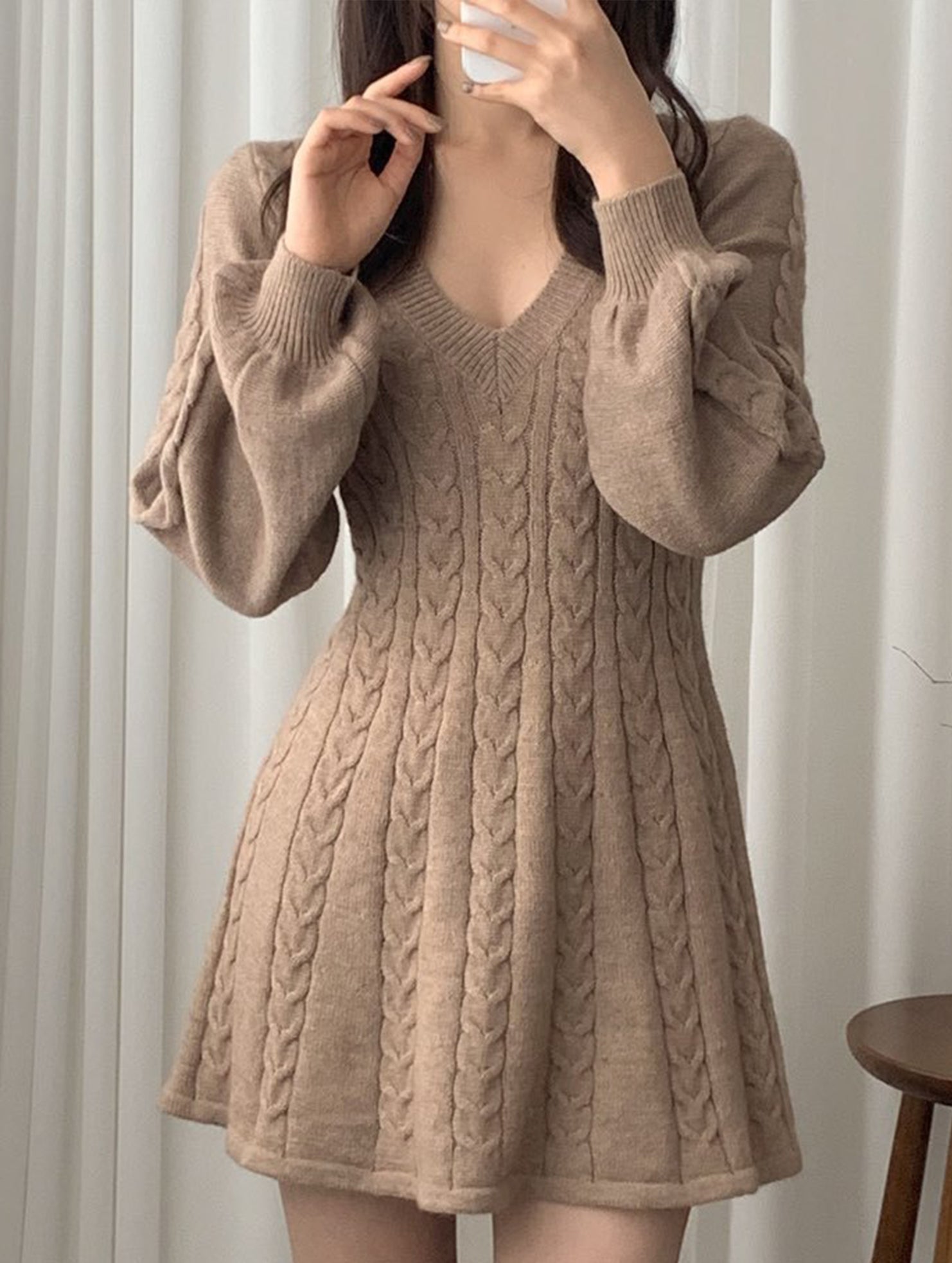 Retro cable knit V-neck fitted dress