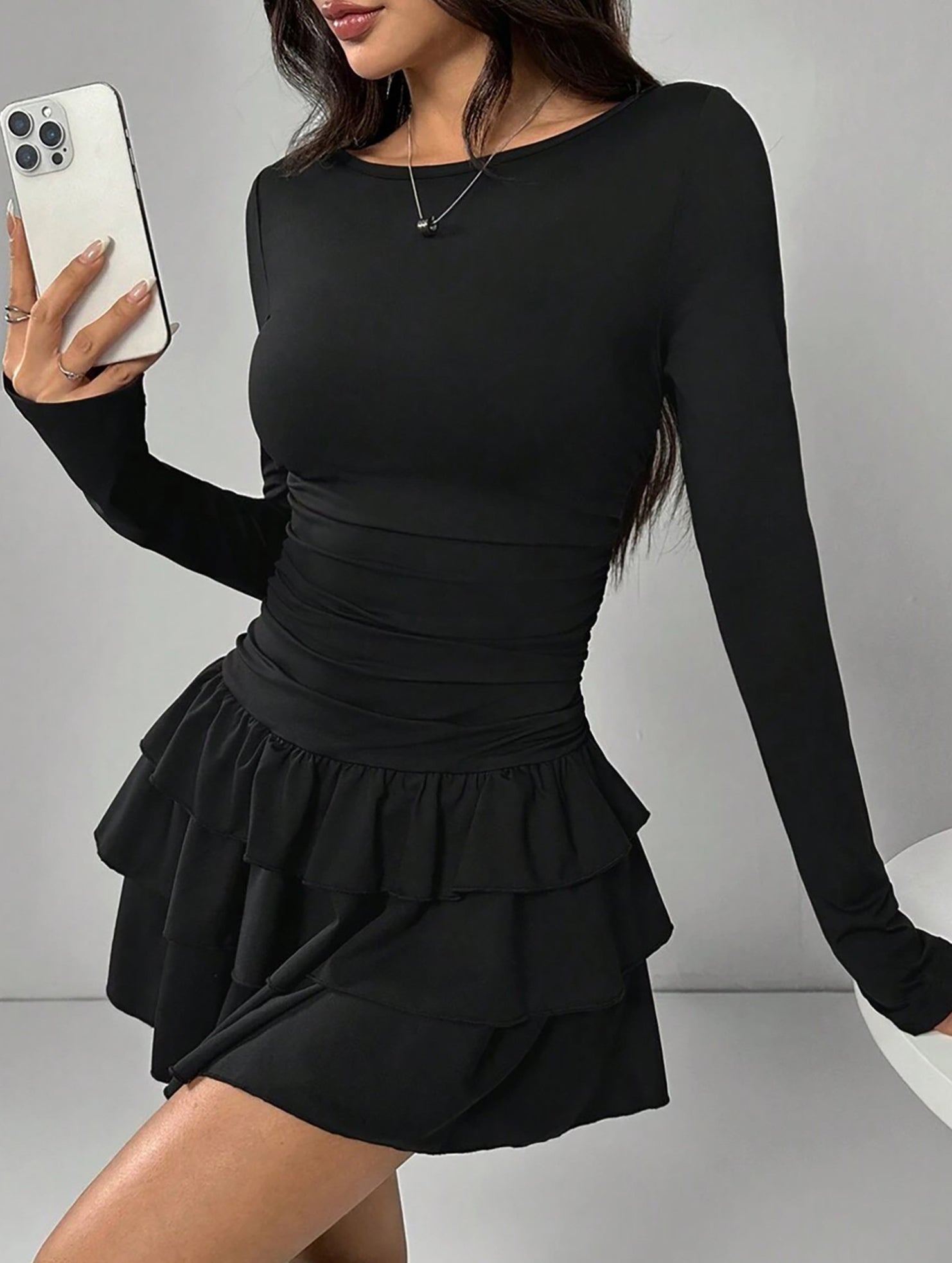 Slim-fit, flattering long-sleeved dress for women_CWDSD11332
