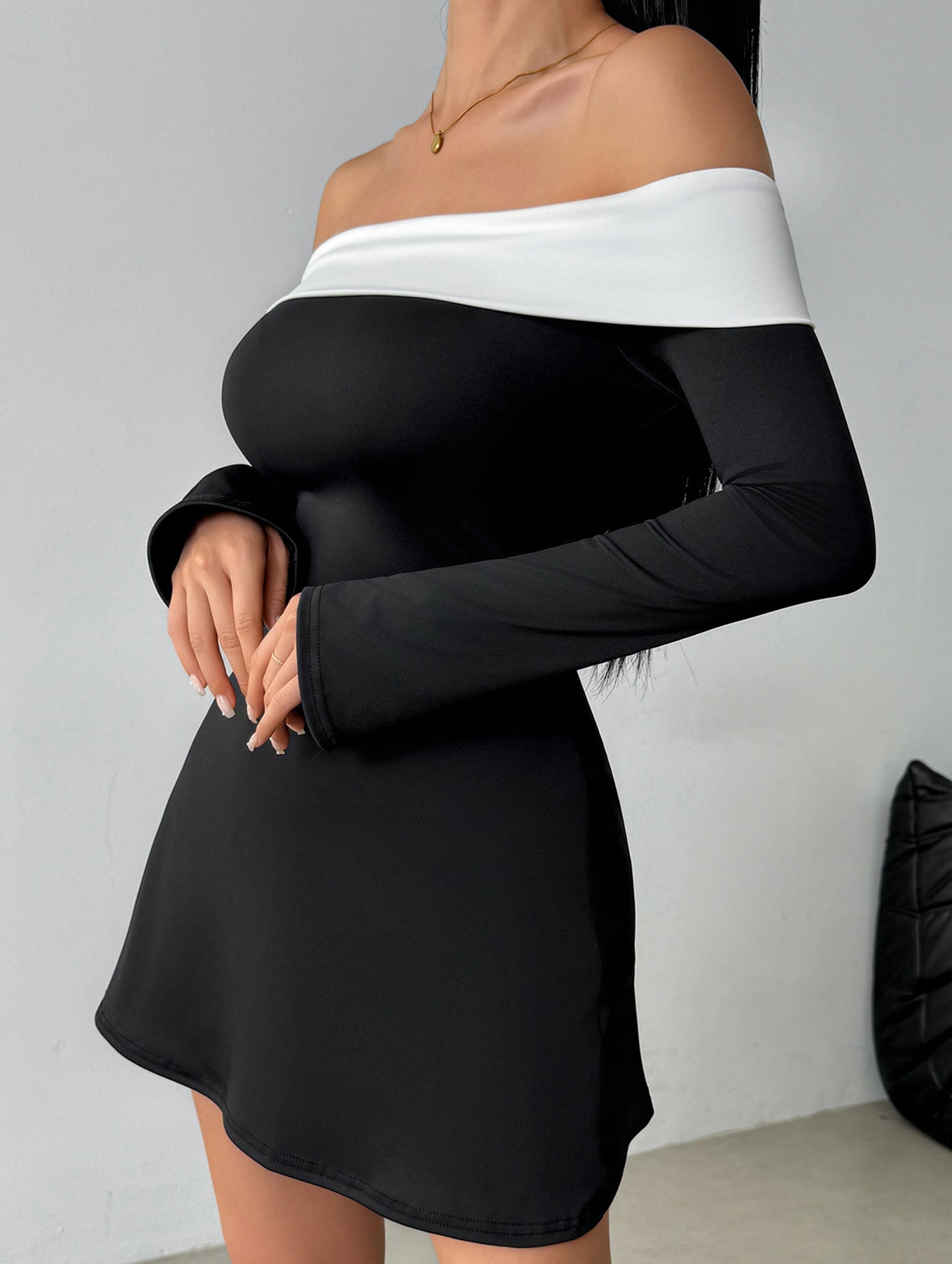 Women's off-shoulder bell sleeve dress_CWDSD11336