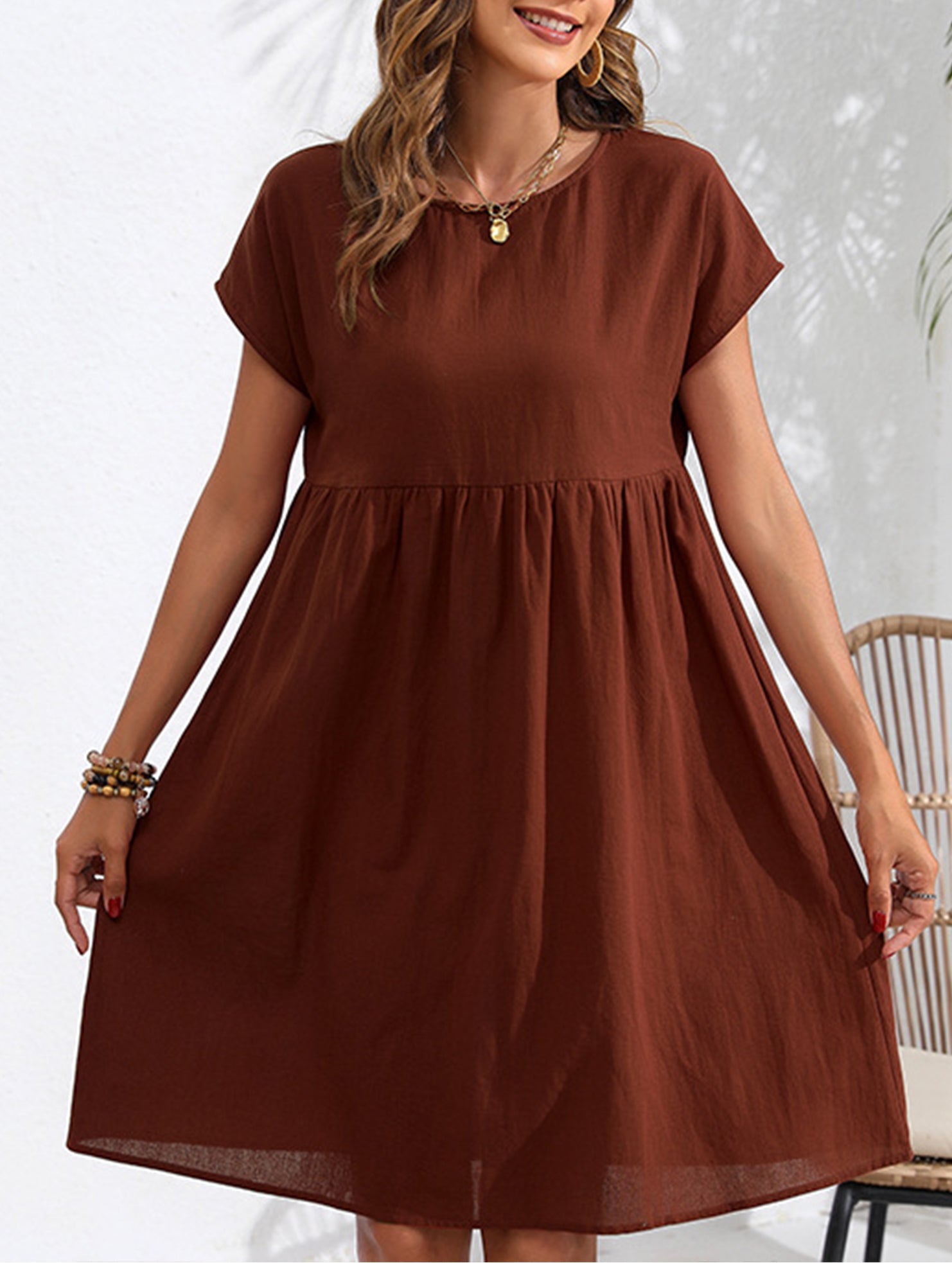 Summer chic round neck A-line dress with pockets