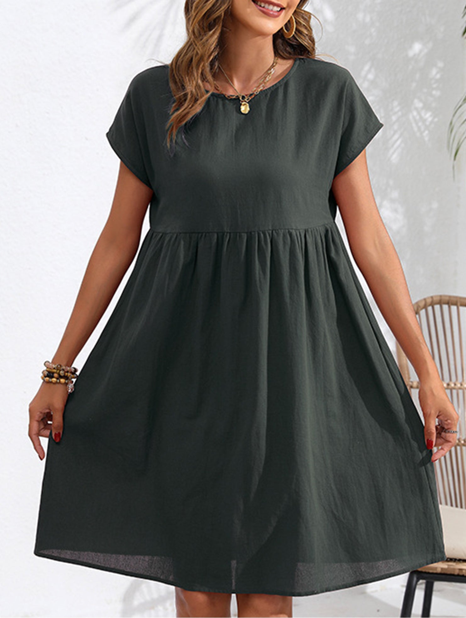 Summer chic round neck A-line dress with pockets