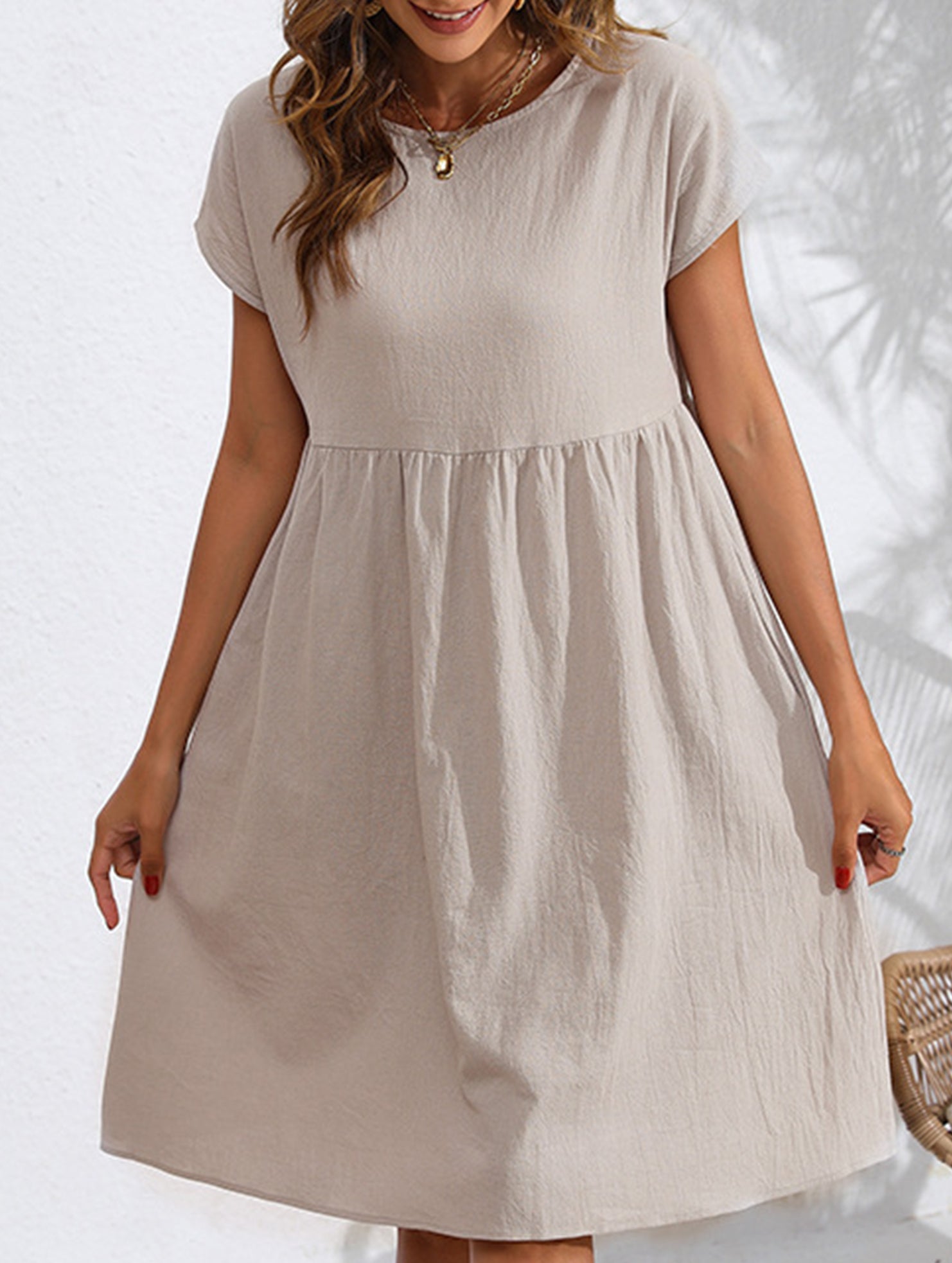 Summer chic round neck A-line dress with pockets