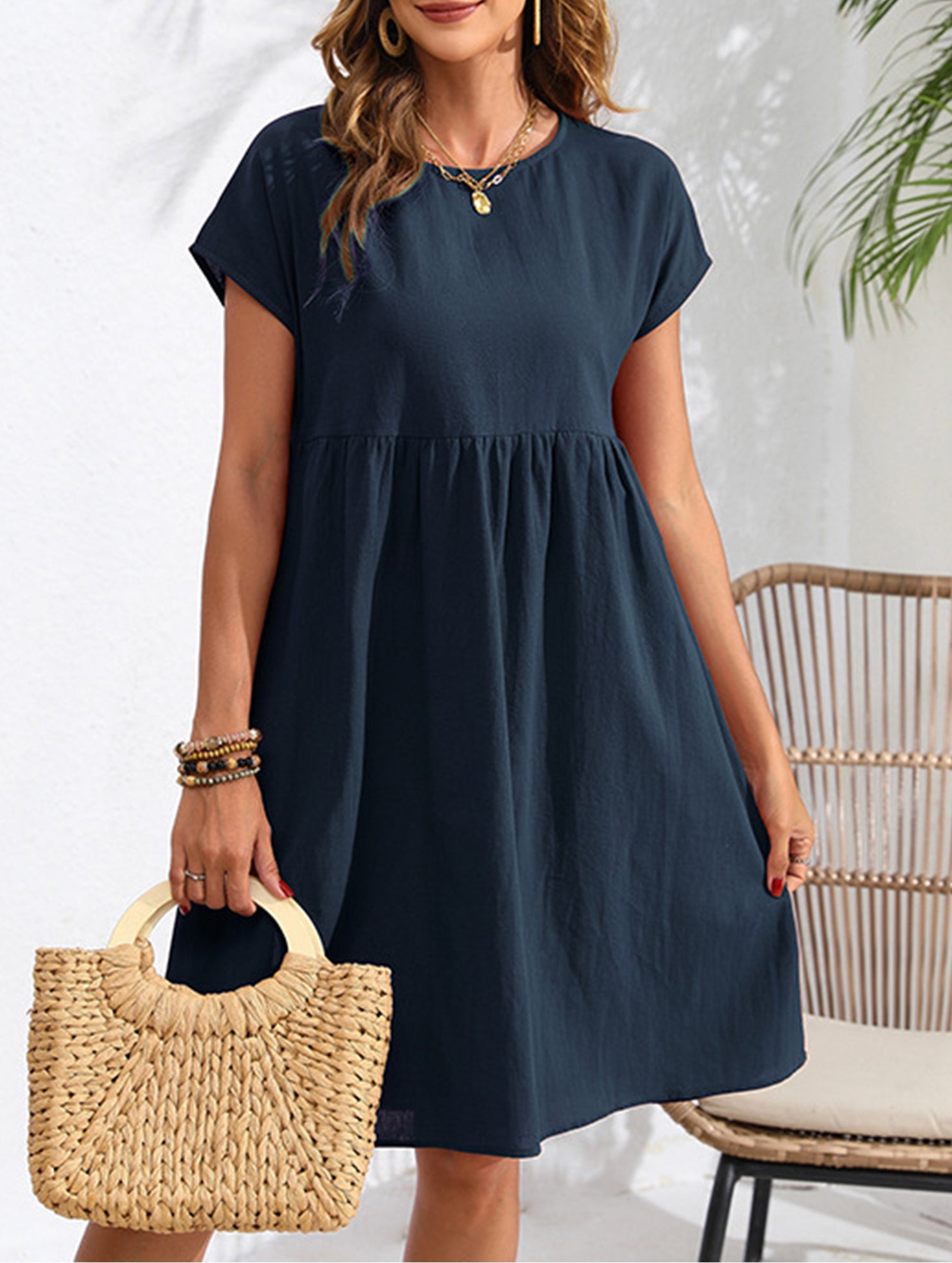 Summer chic round neck A-line dress with pockets