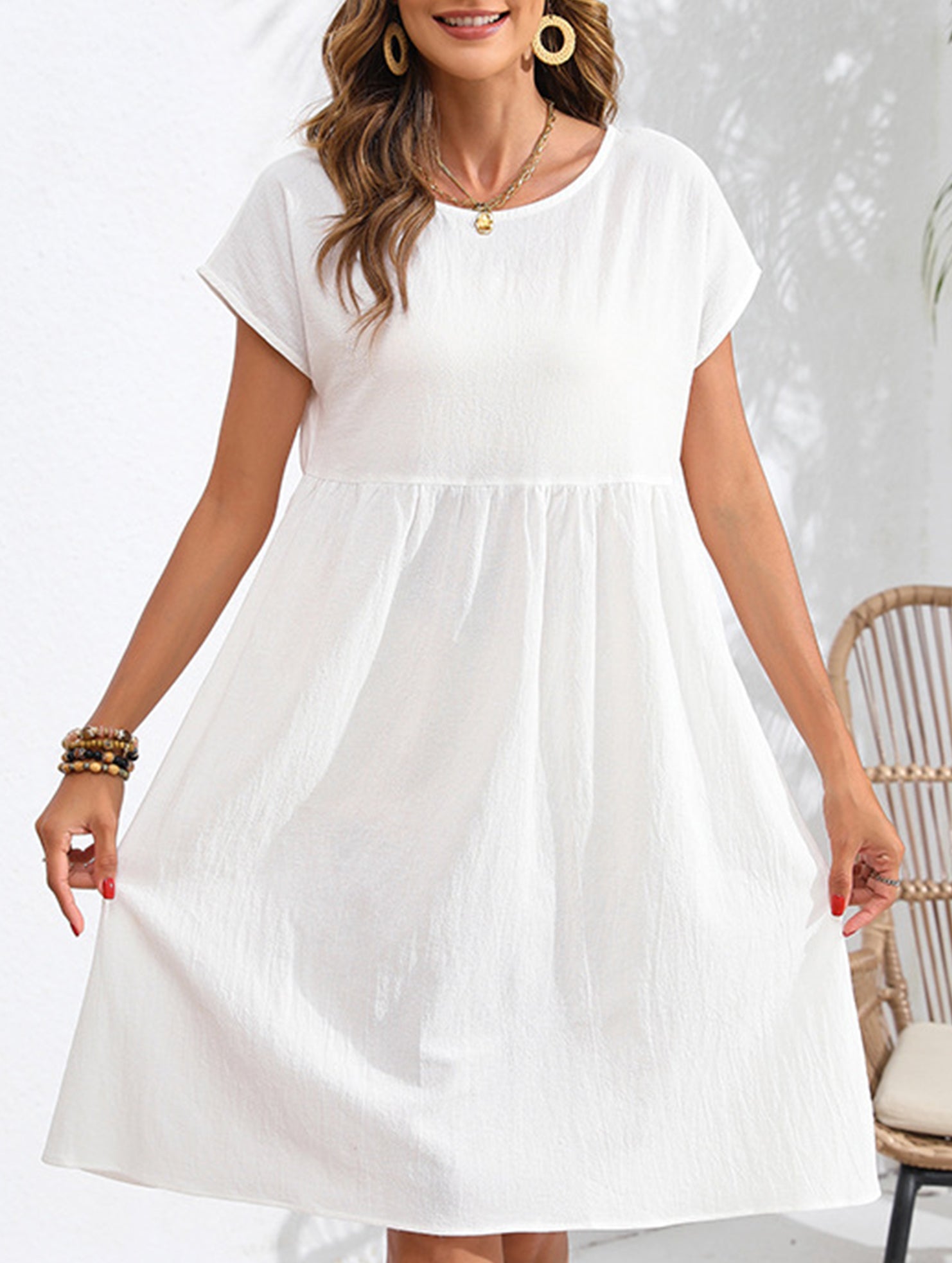 Summer chic round neck A-line dress with pockets