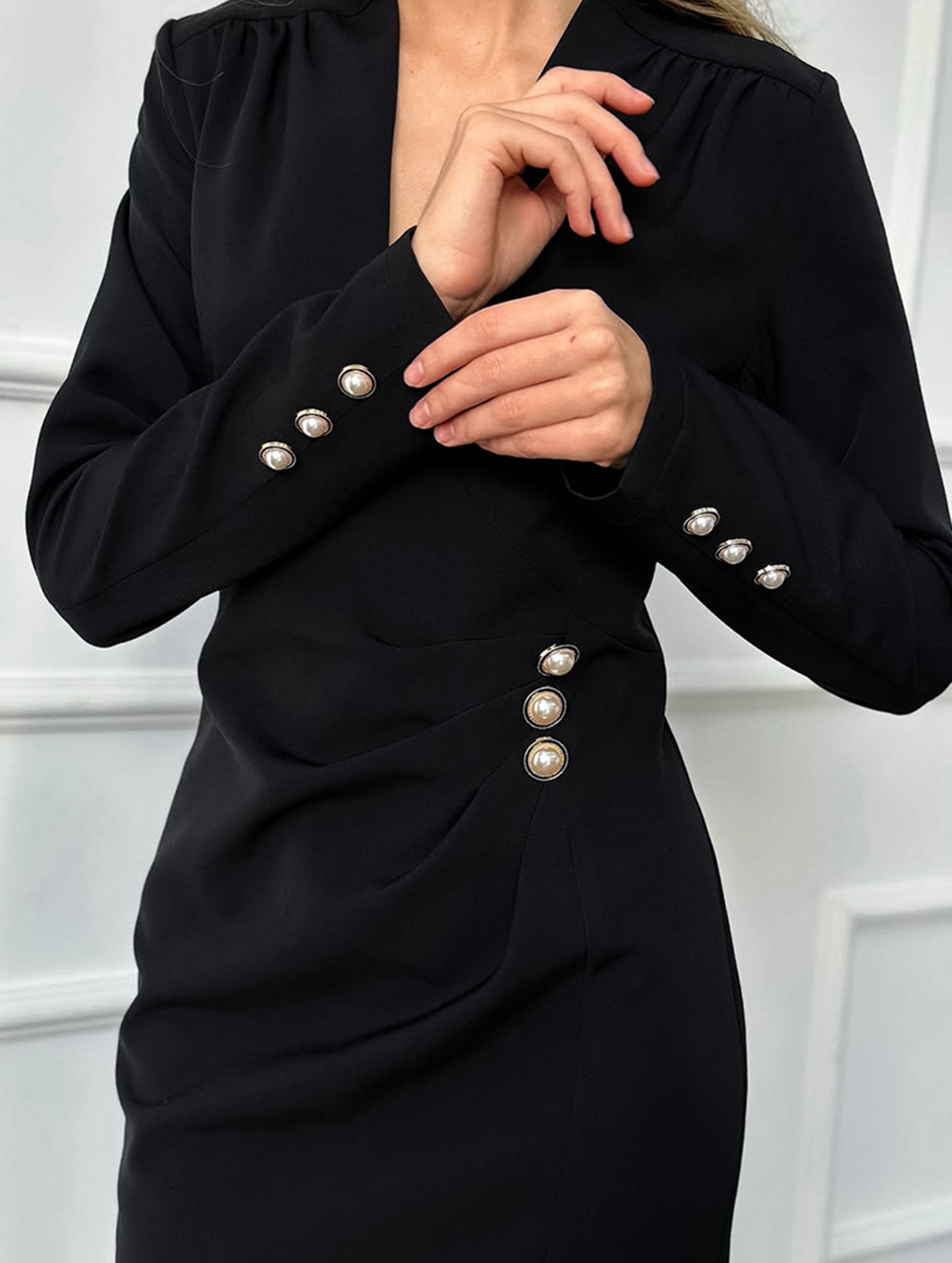 Pearl button V-neck shirt dress for women_CWDSD11468