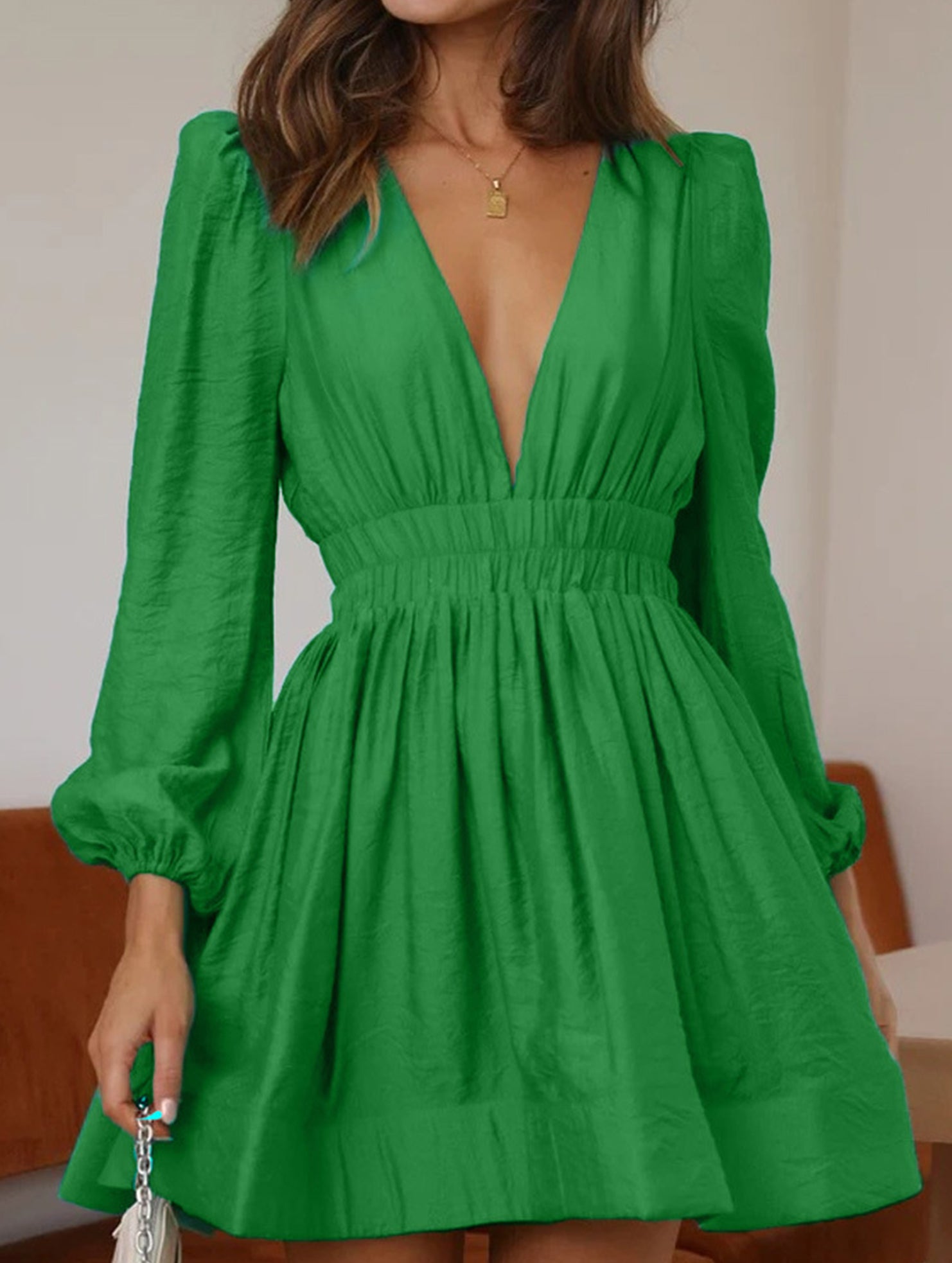 Slimming deep V-neck pleated dress for women