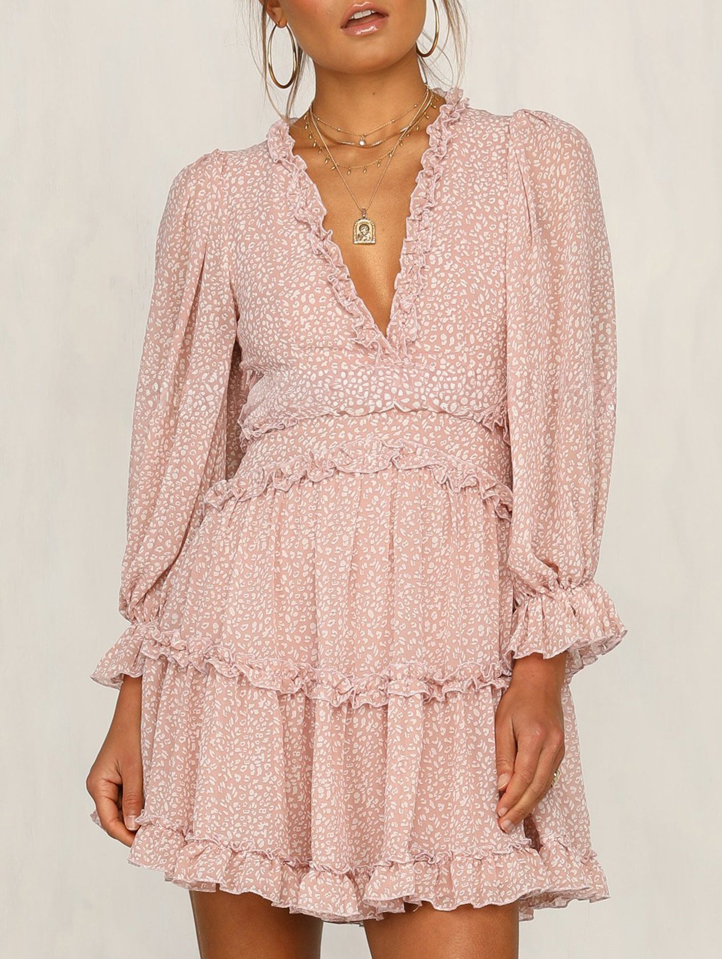 V-neck fitted waist puff sleeve chiffon dress