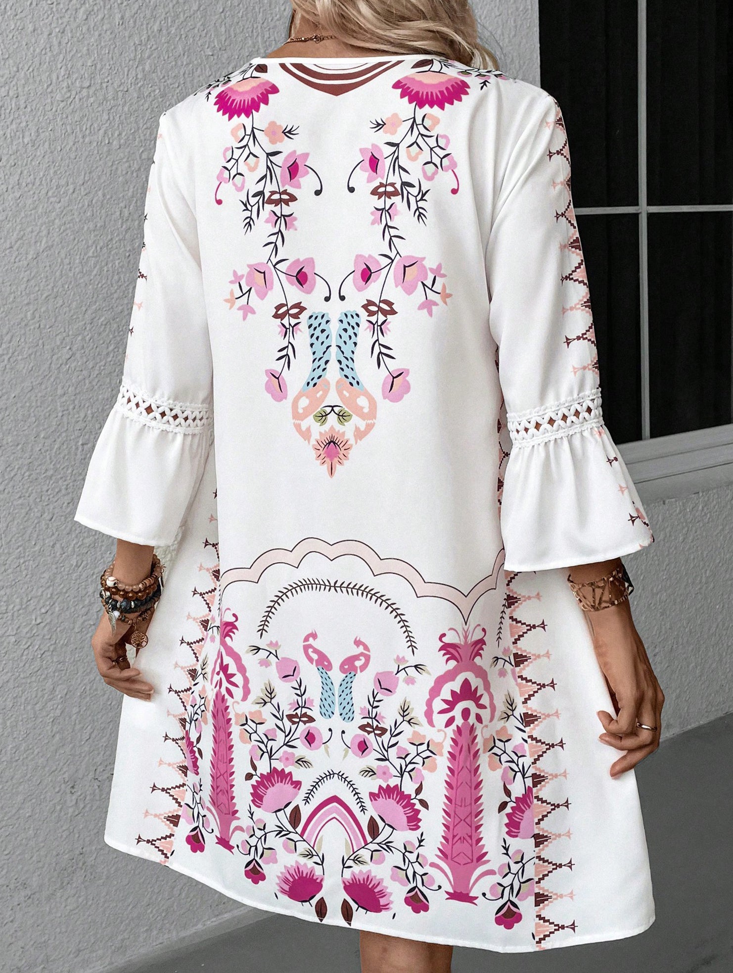 V Neck Lace Patch Print Dress
