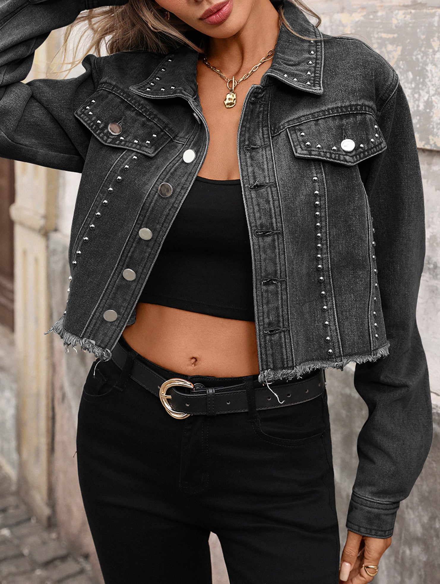 Washed Studded Cropped Denim Jacket_CWJJ00131