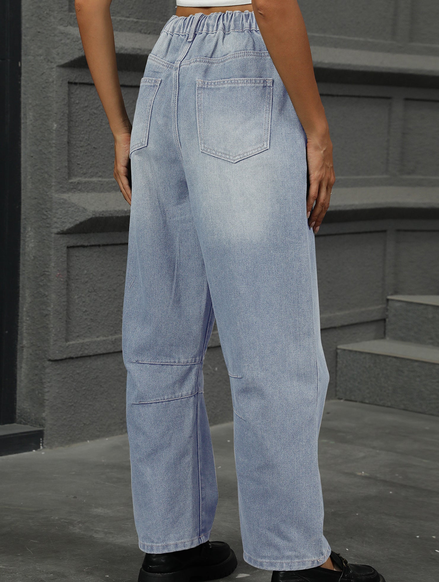 Washed loose-fitting cropped jeans