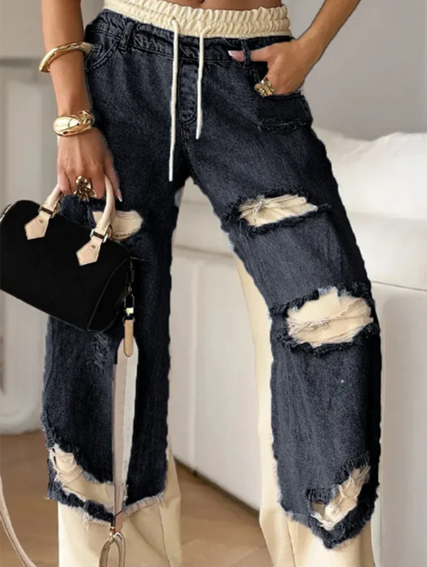 Personalized ripped lace-up jeans