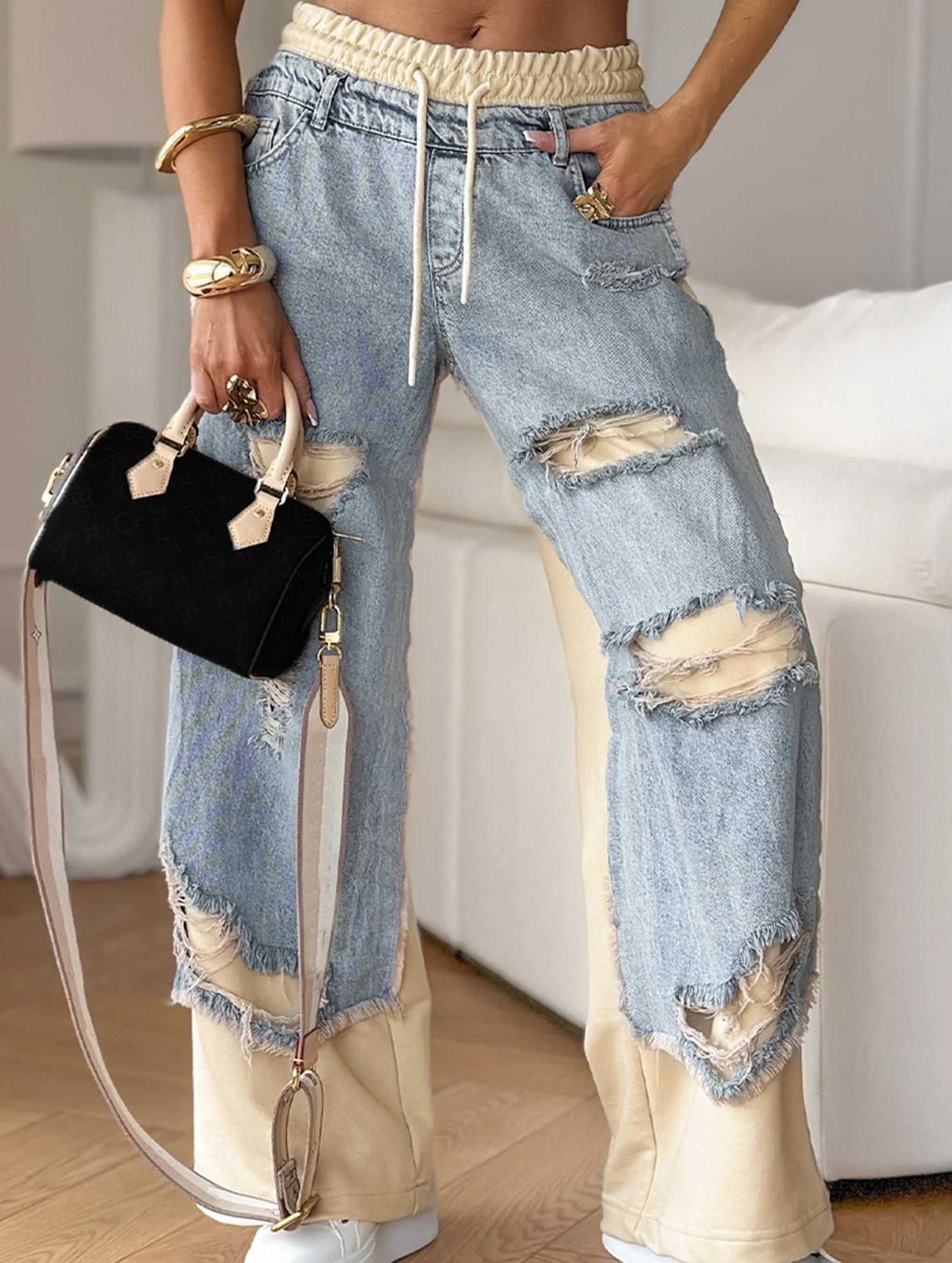Personalized ripped lace-up jeans
