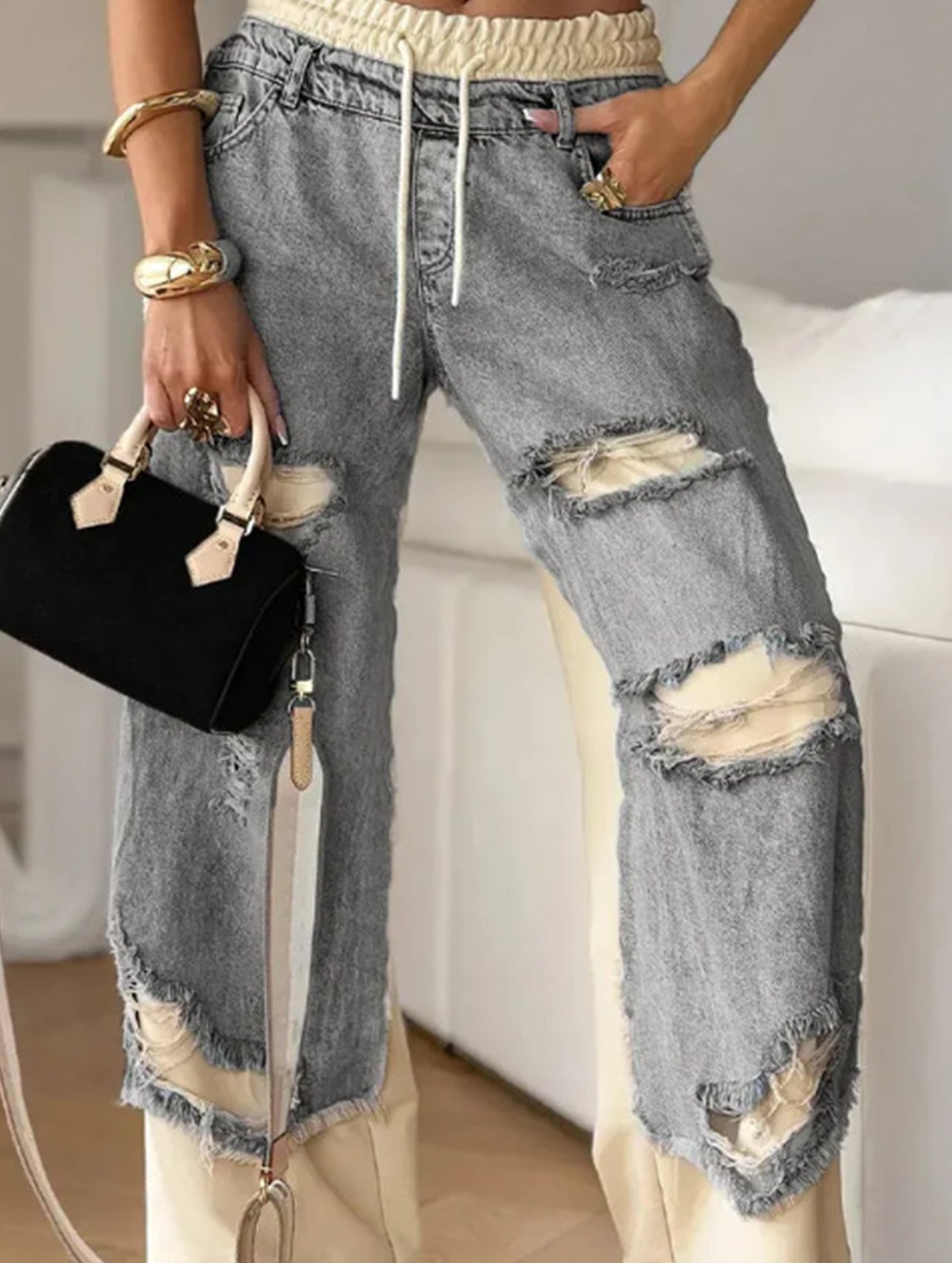 Personalized ripped lace-up jeans