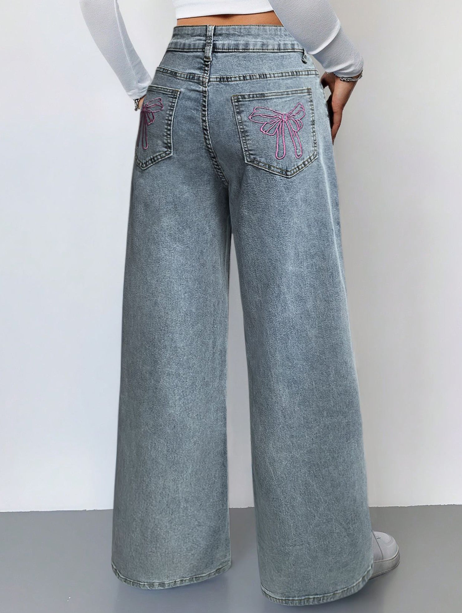 Bow Embroidered High Waist Wide Leg Jeans