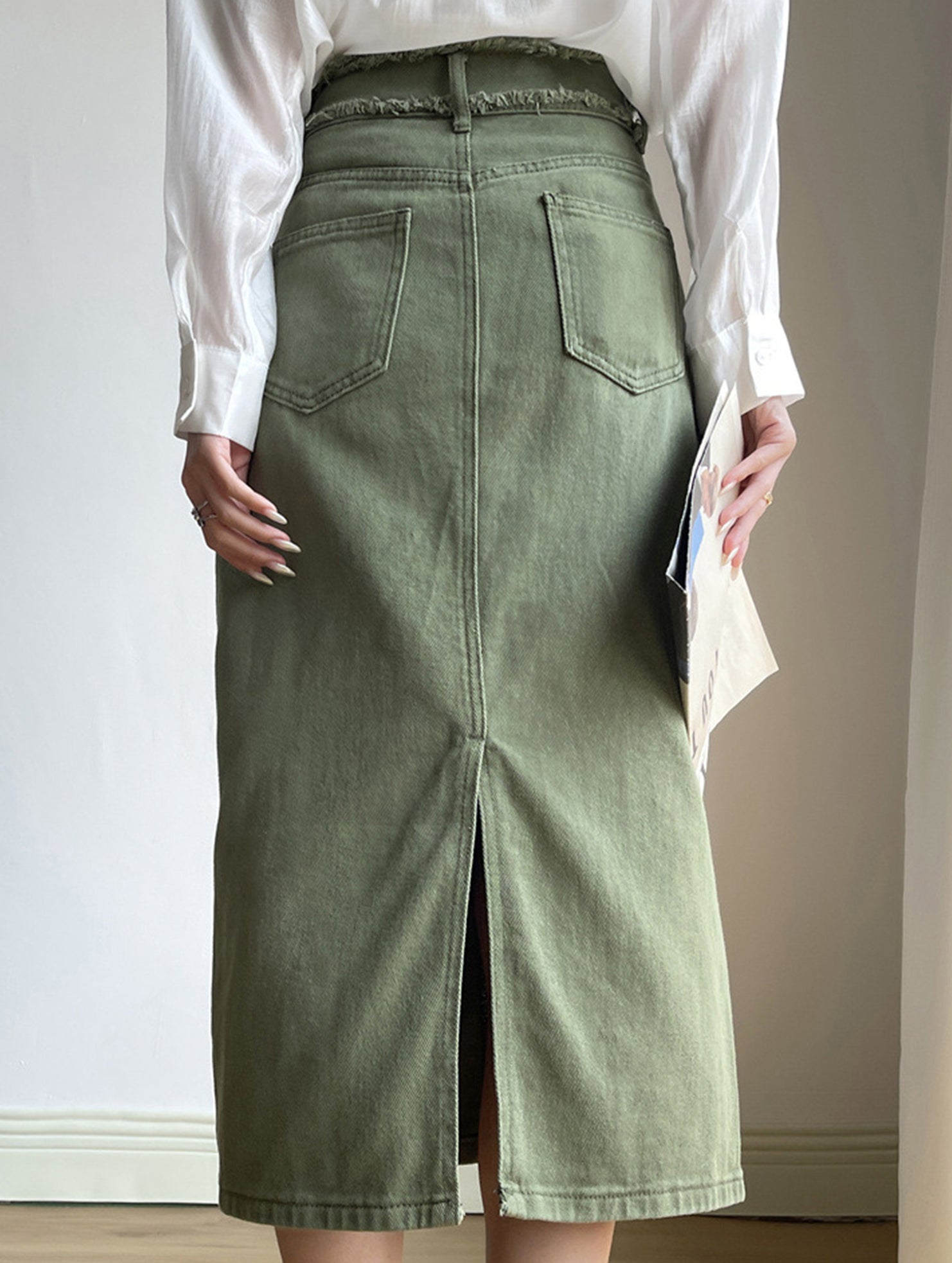 High-waisted midi skirt with slit