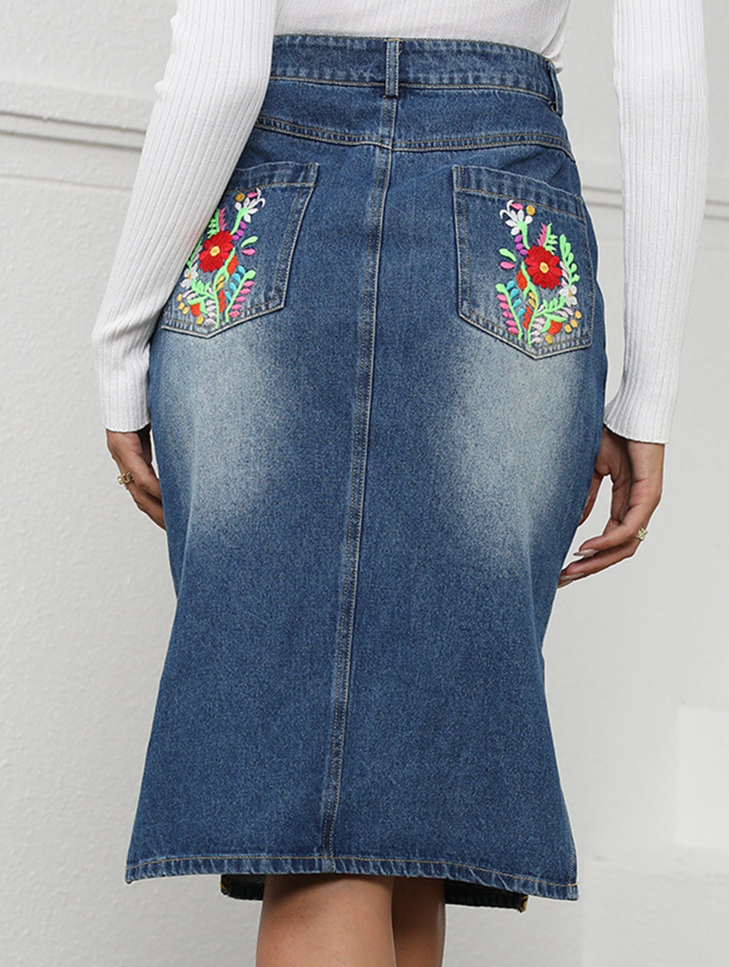 Heavy-duty embroidered denim slim-fit midi skirt_CWJSK00238