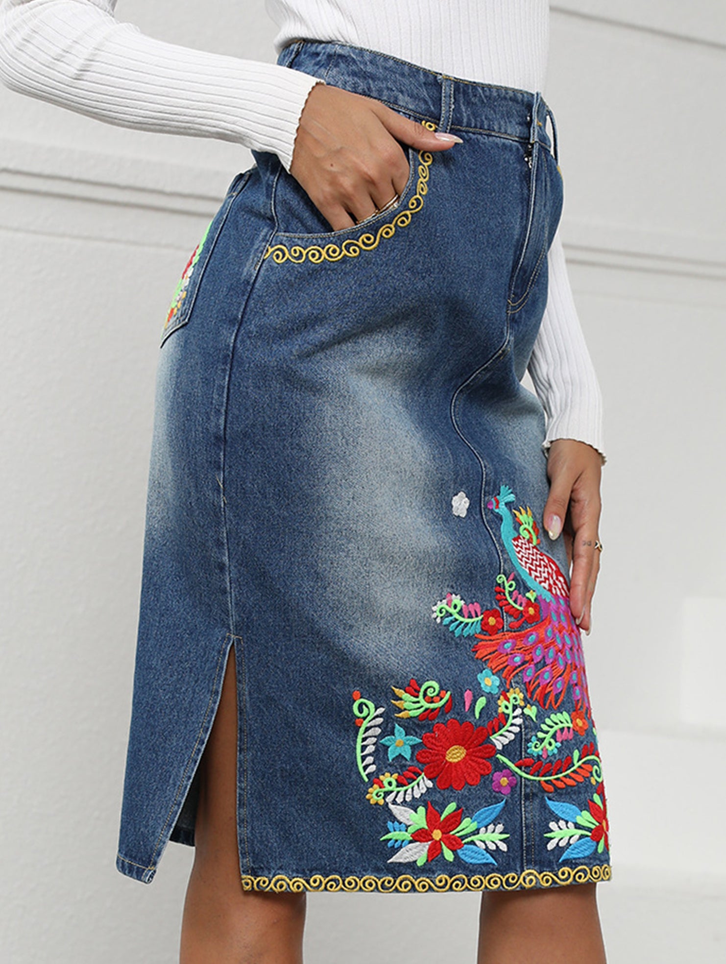 Heavy-duty embroidered denim slim-fit midi skirt_CWJSK00238